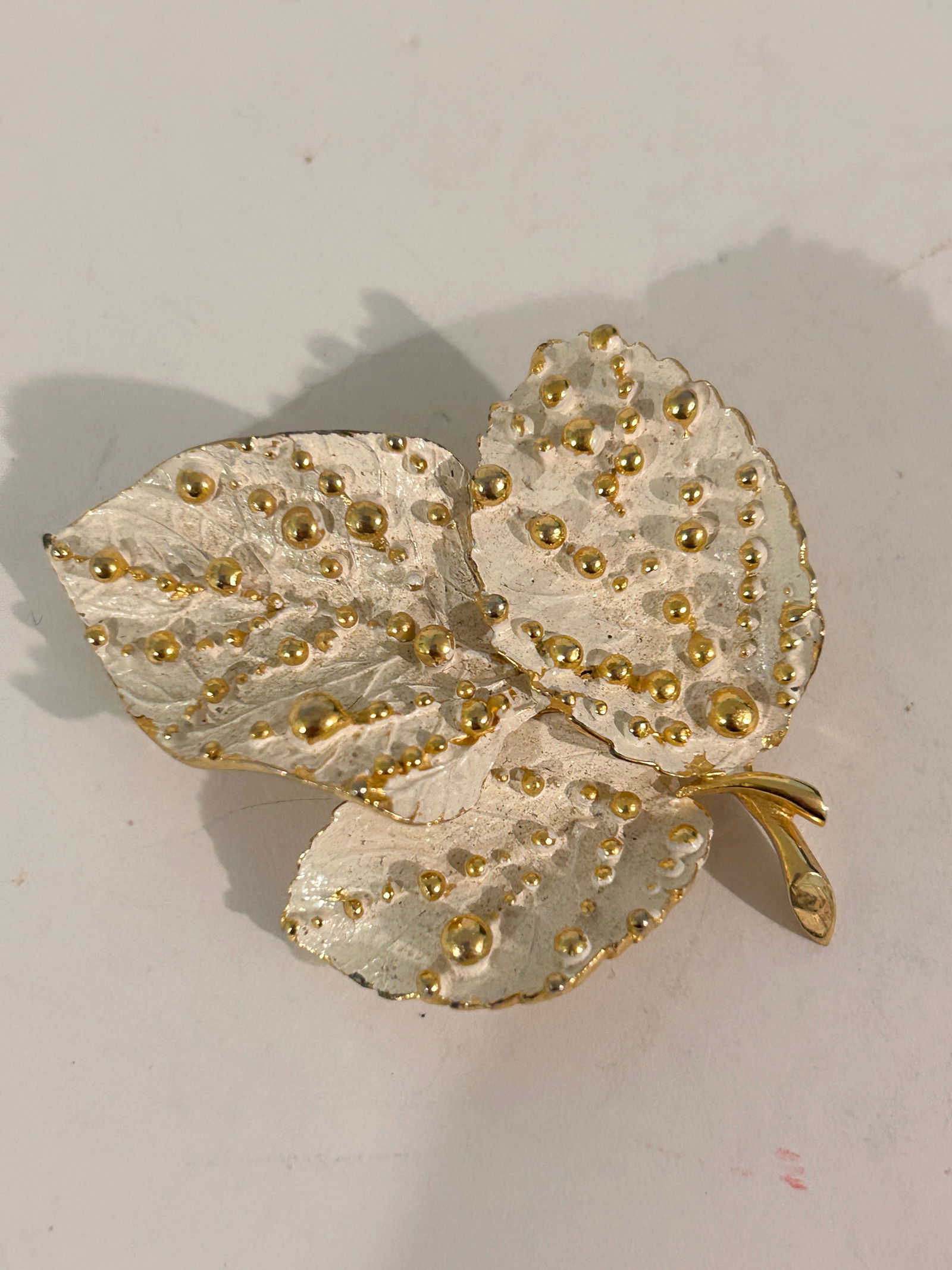 Vintage Gold Tone white enamel leaf Brooch (1 of 4)