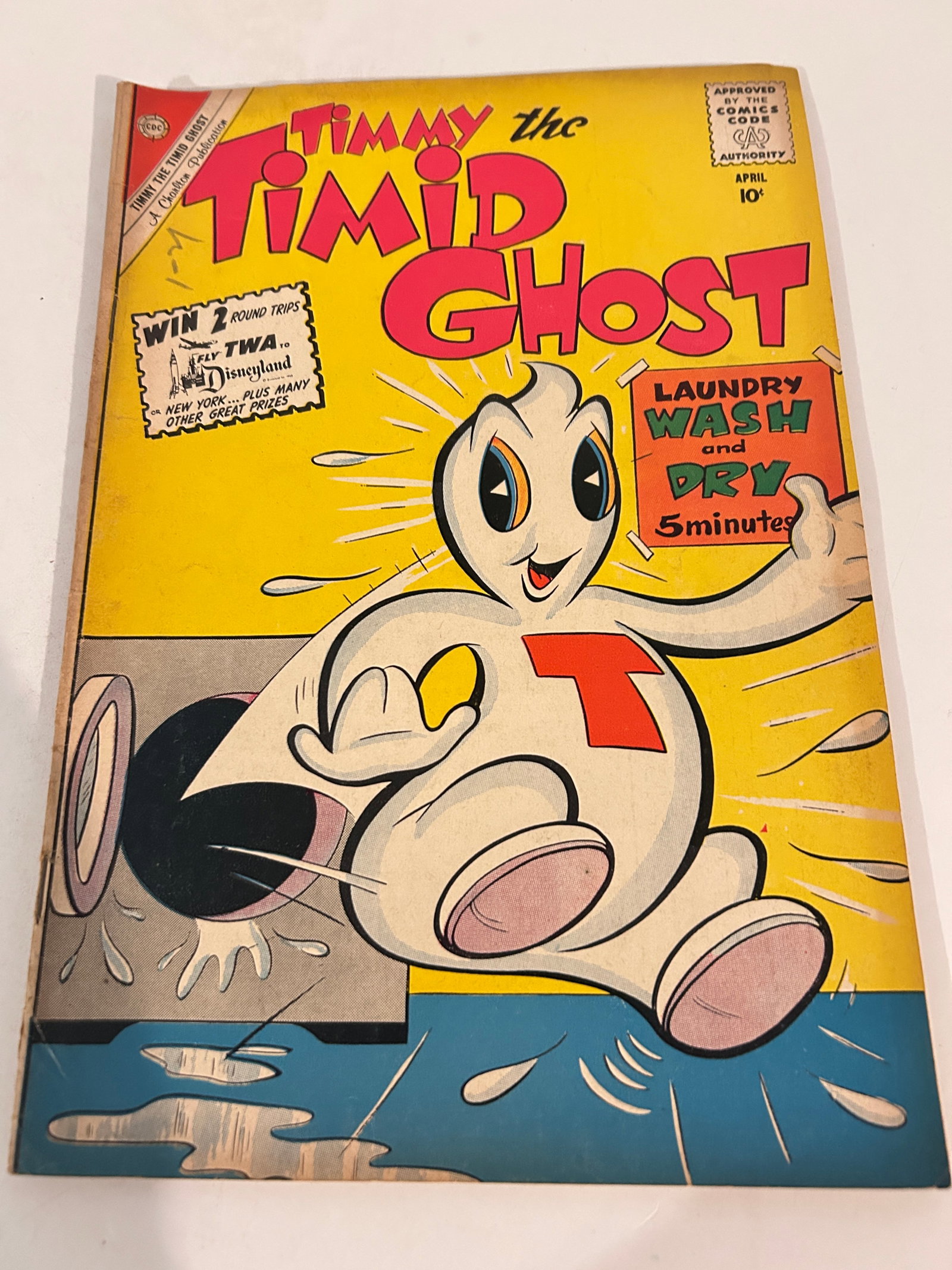 Vintage Comic Book Timmy the Timid Ghost # 20: Vintage Comic Book Timmy the Timid Ghost # 20 Please view all photos as they are part of the description and condition of this Item, Feel free to contact me with questions or picture requests! Used It