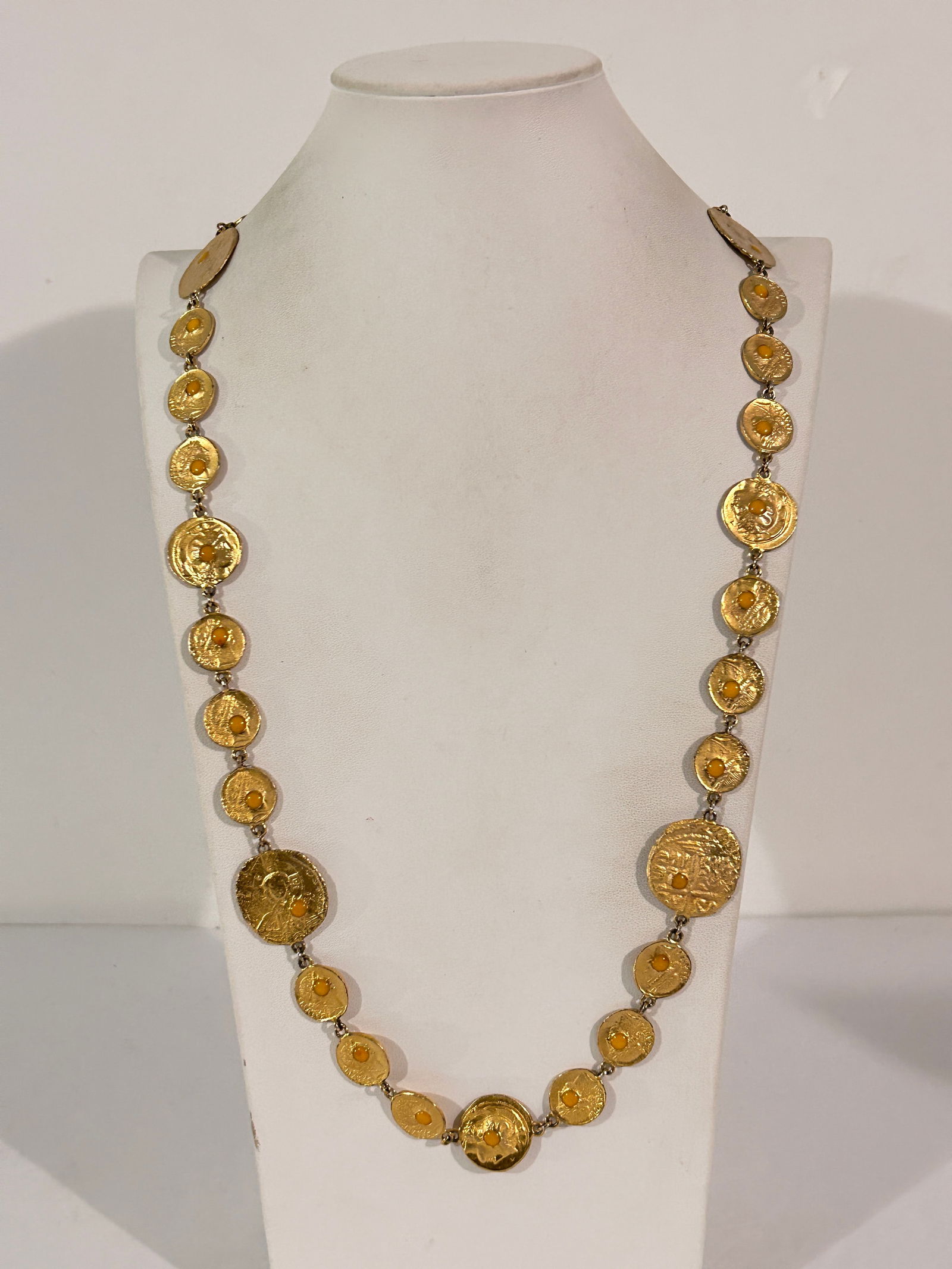 Vintage 1970s Pauline Rader Ancient Roman Coin Necklace w Glass Cabochons 30": Vintage 1970s Pauline Rader Ancient Roman Coin Necklace w Glass Cabochons 30" Please view all photos as they are part of the description and condition of this Item, Feel free to contact me with questi