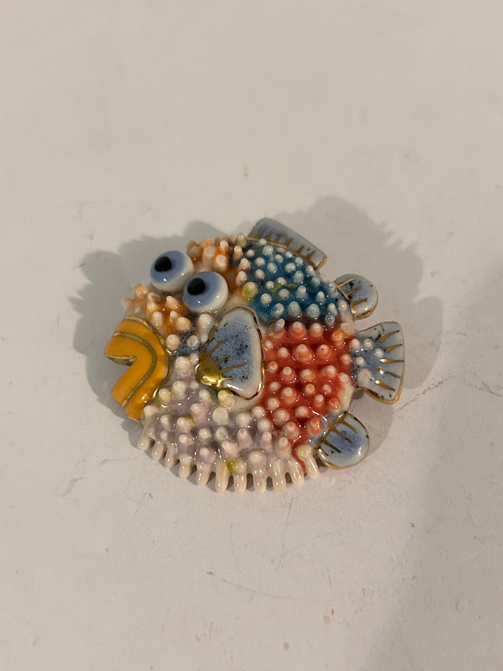 Vtg Jewelry 10 Co CYNTHIA CHUANG Handcrafted Puffer Fish Ceramic Brooch (1 of 4)