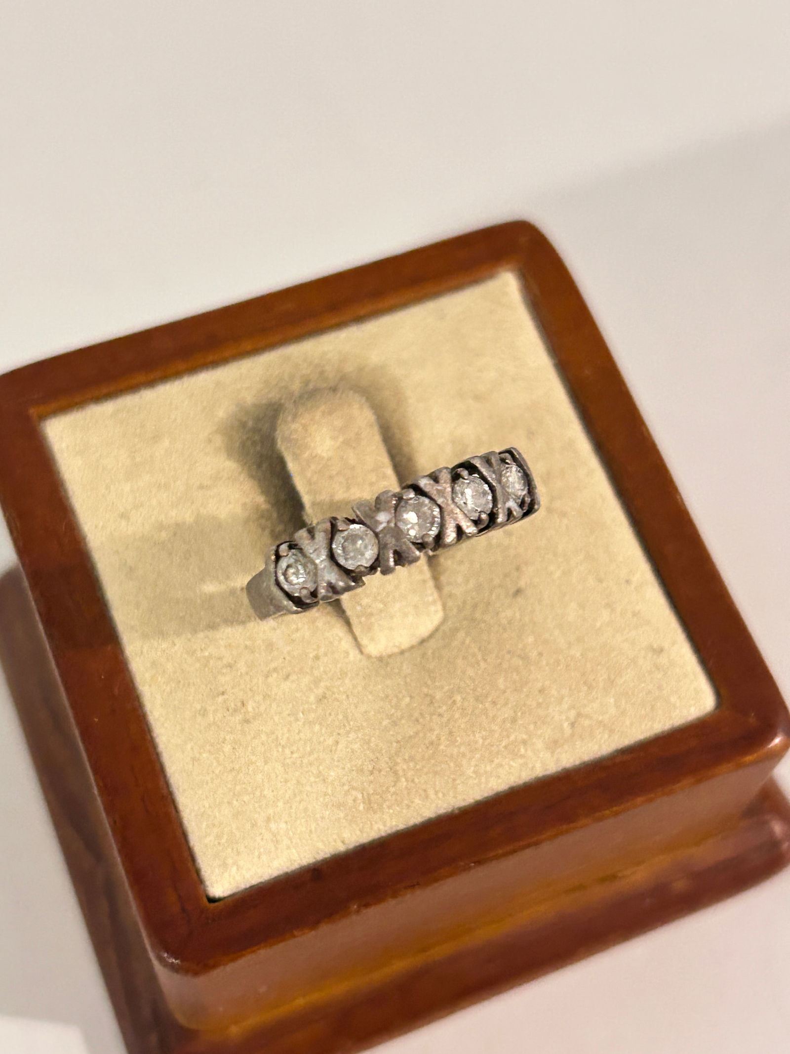 Vintage Sterling Silver modernist rhinestone Ring sz 8 (1 of 5)