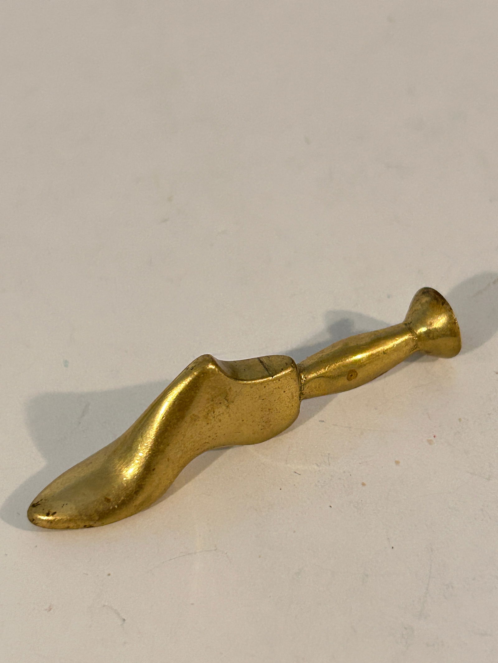 Vtg Brass Shoe Tobacco Pipe Tamper Signed CW Williamsburg 2 1/2" (1 of 4)