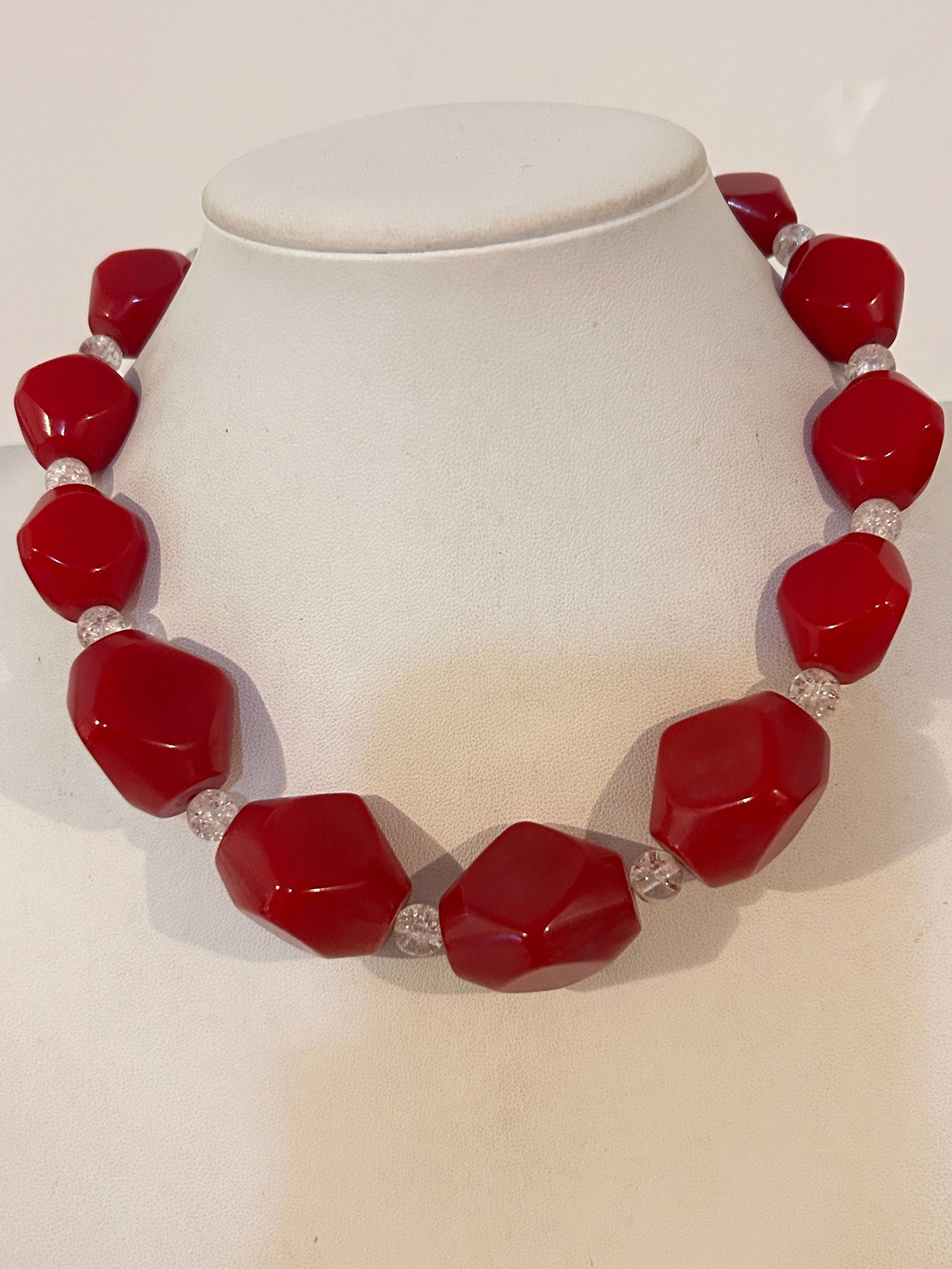 Vintage Cherry Red Bakelite Graduated Oval Beads Necklace Tested 97 g 15" (1 of 5)