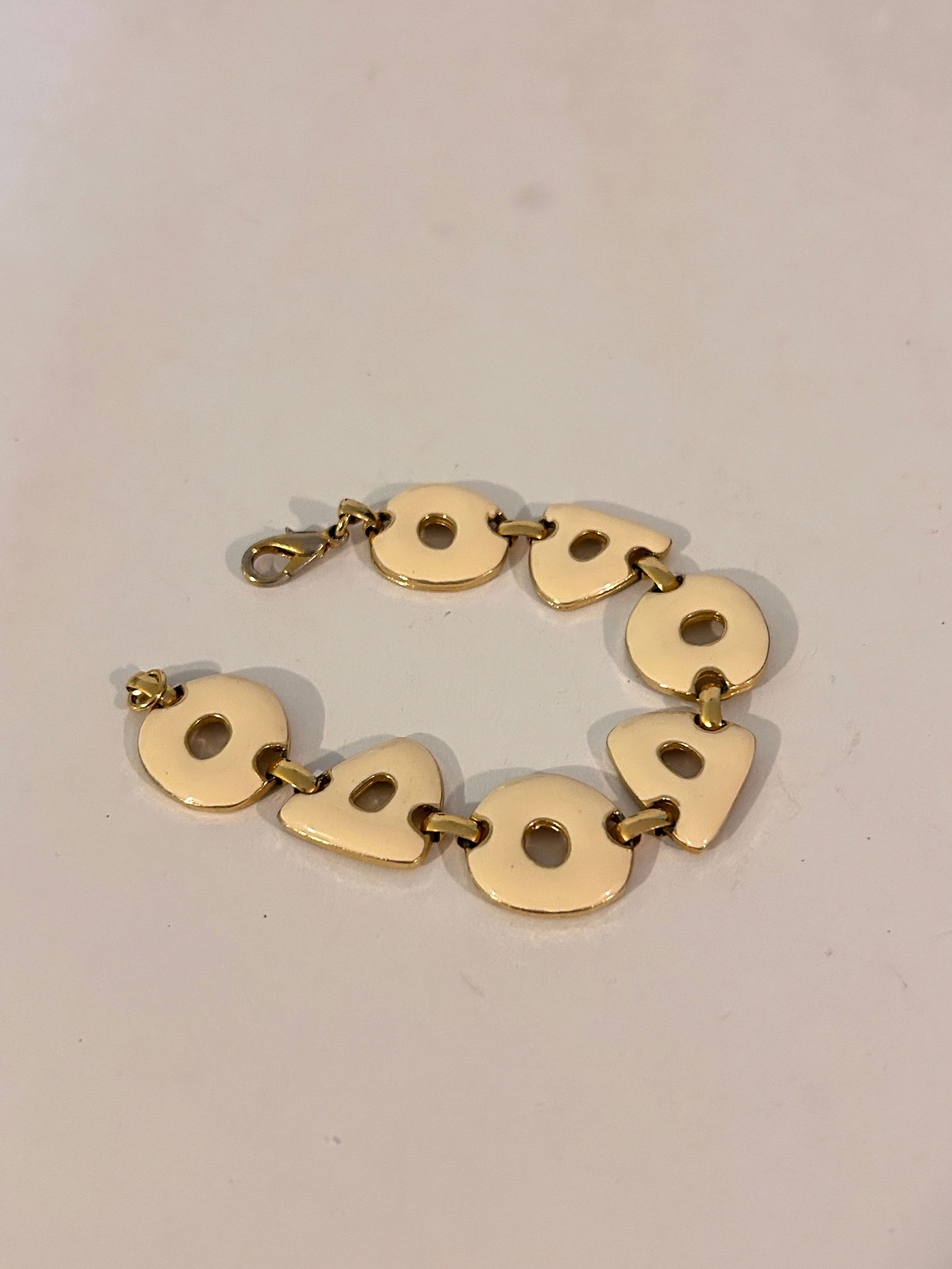 Vintage cream enamel gold tone Bracelet (1 of 4)