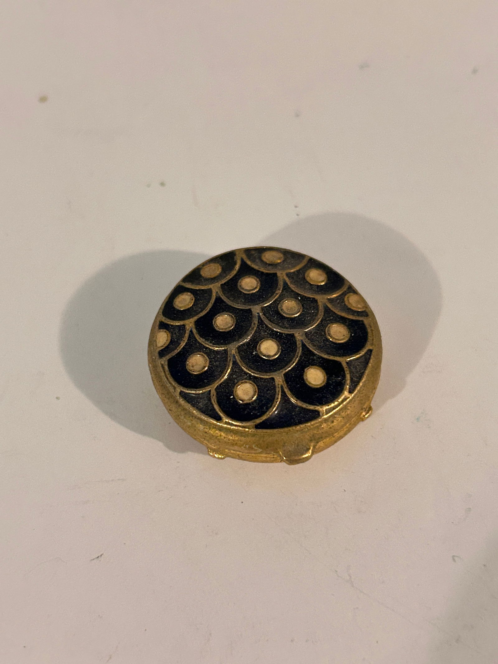 Estee Lauder Youth-Dew Solid Perfume Compact Snow Peacock 1975 Blue full (1 of 4)