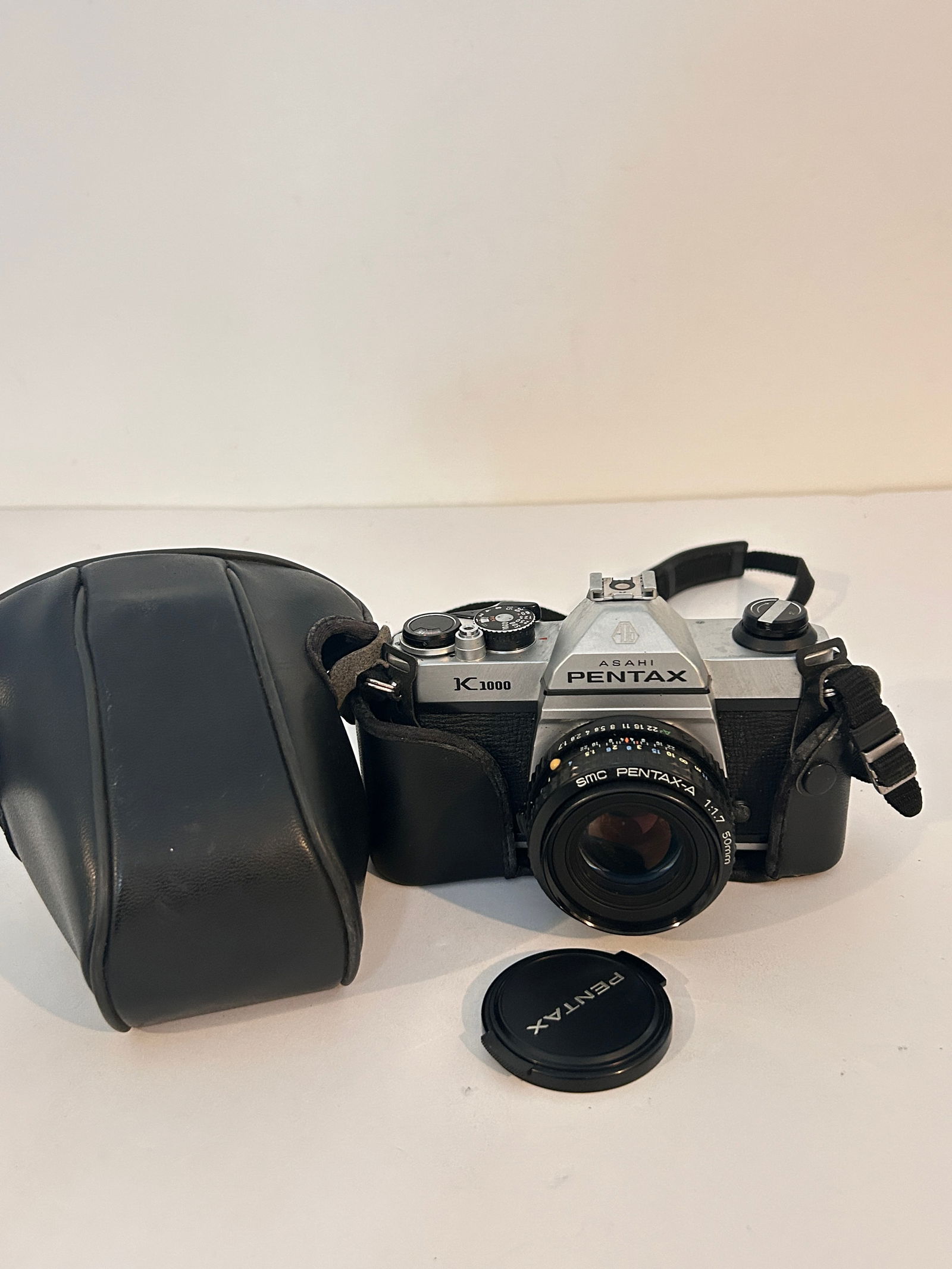 Pentax K1000 35mm Film Camera w 50mm F1.7 Lens Working (1 of 7)