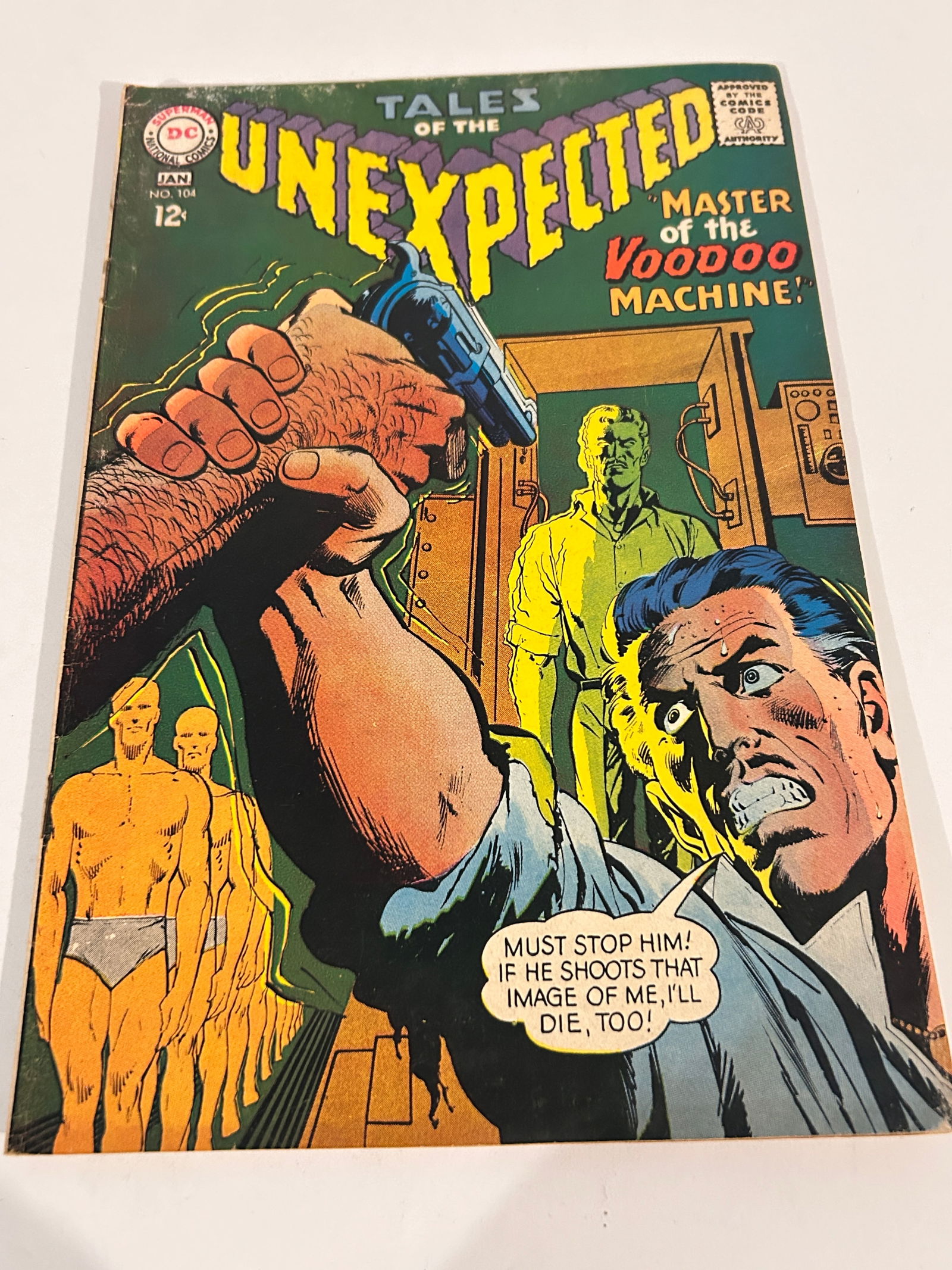 Vintage Comic Book Tails Of The Unexpected # 104 (1 of 3)
