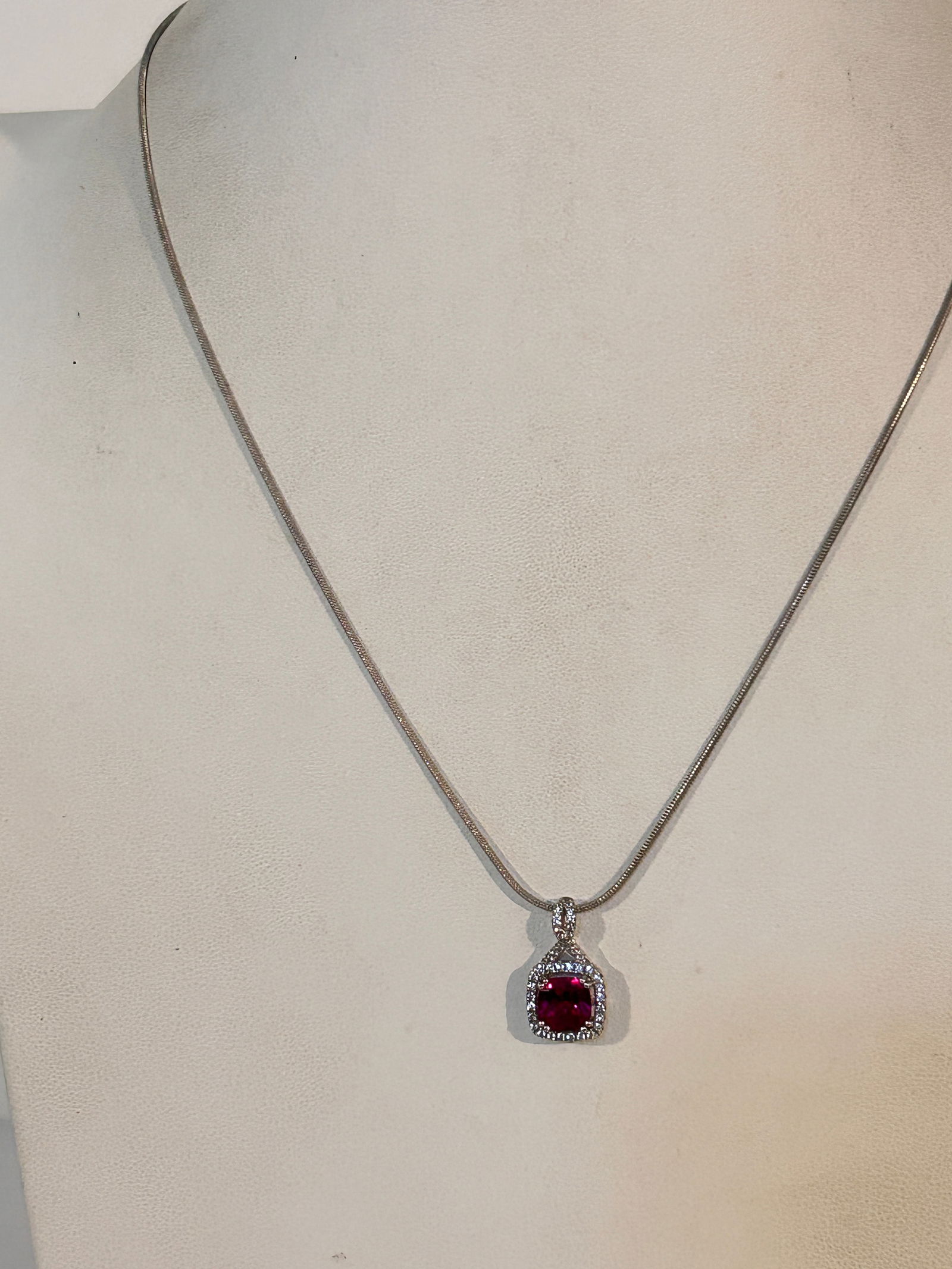 Vintage Sterling Silver Tested Red Moissanite pendant Necklace 19" (1 of 5)