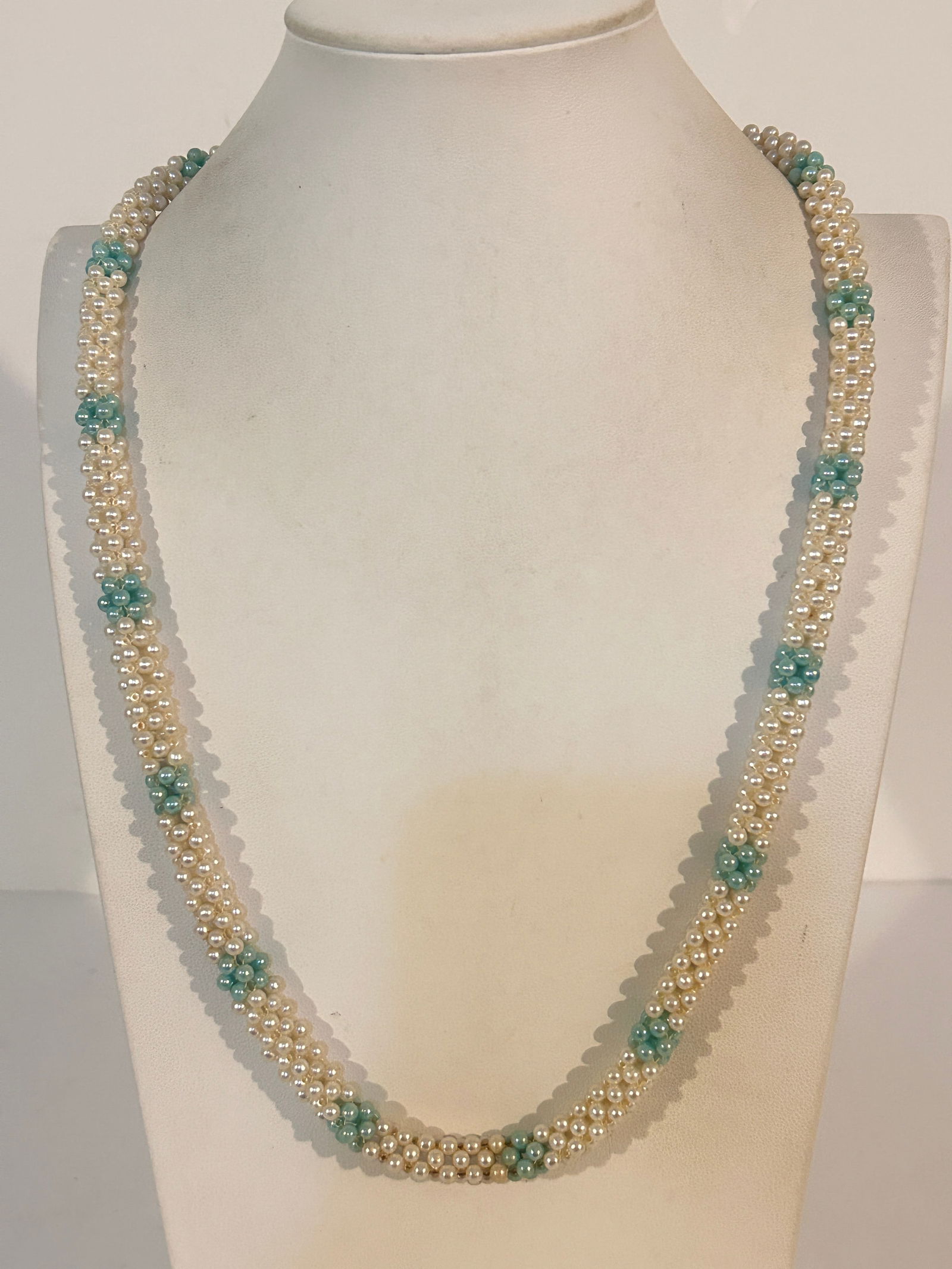 Vintage Faux pearl Necklace 27" (1 of 4)