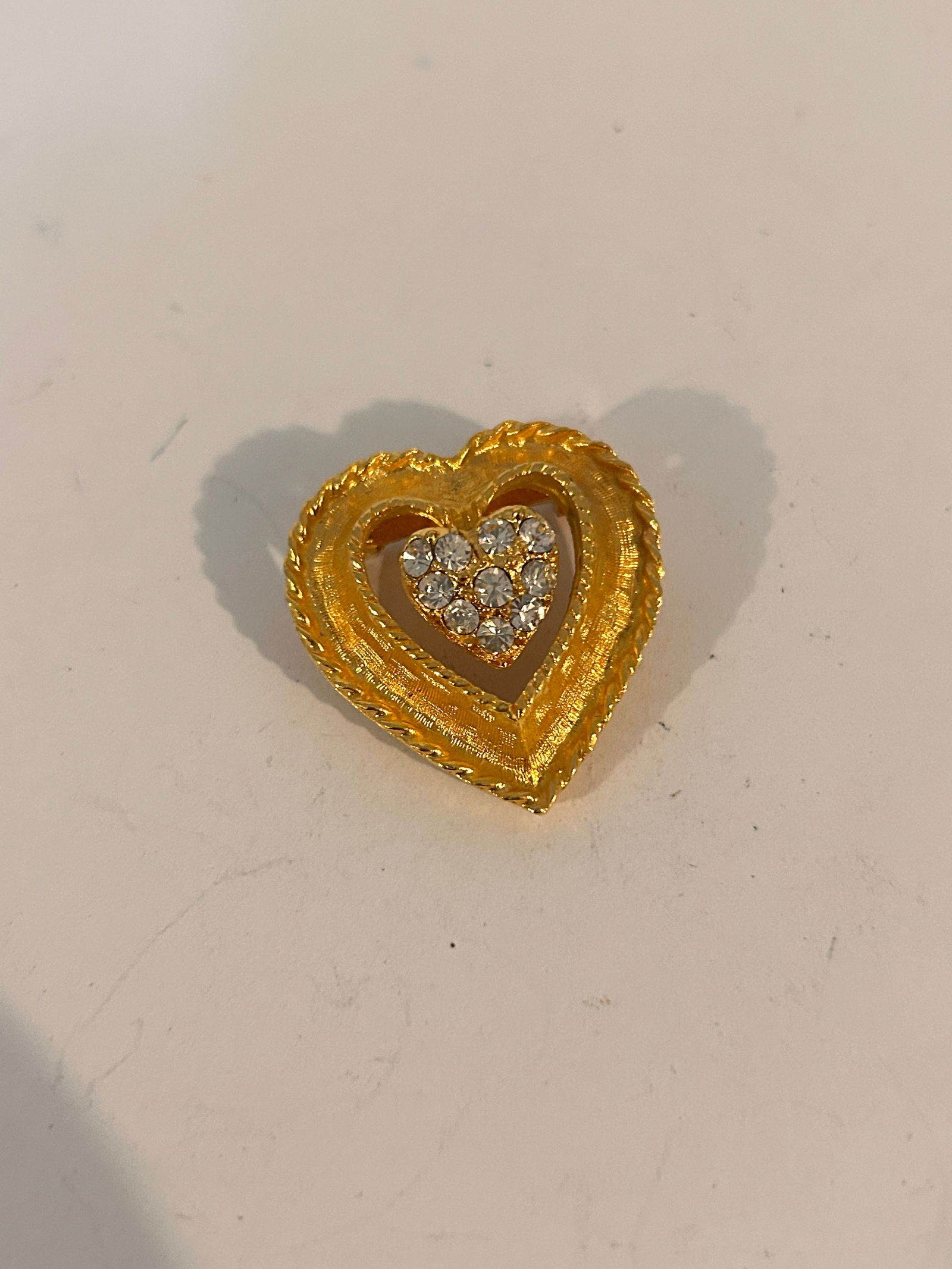 Vintage gold tone rhinestone Brooch (1 of 4)