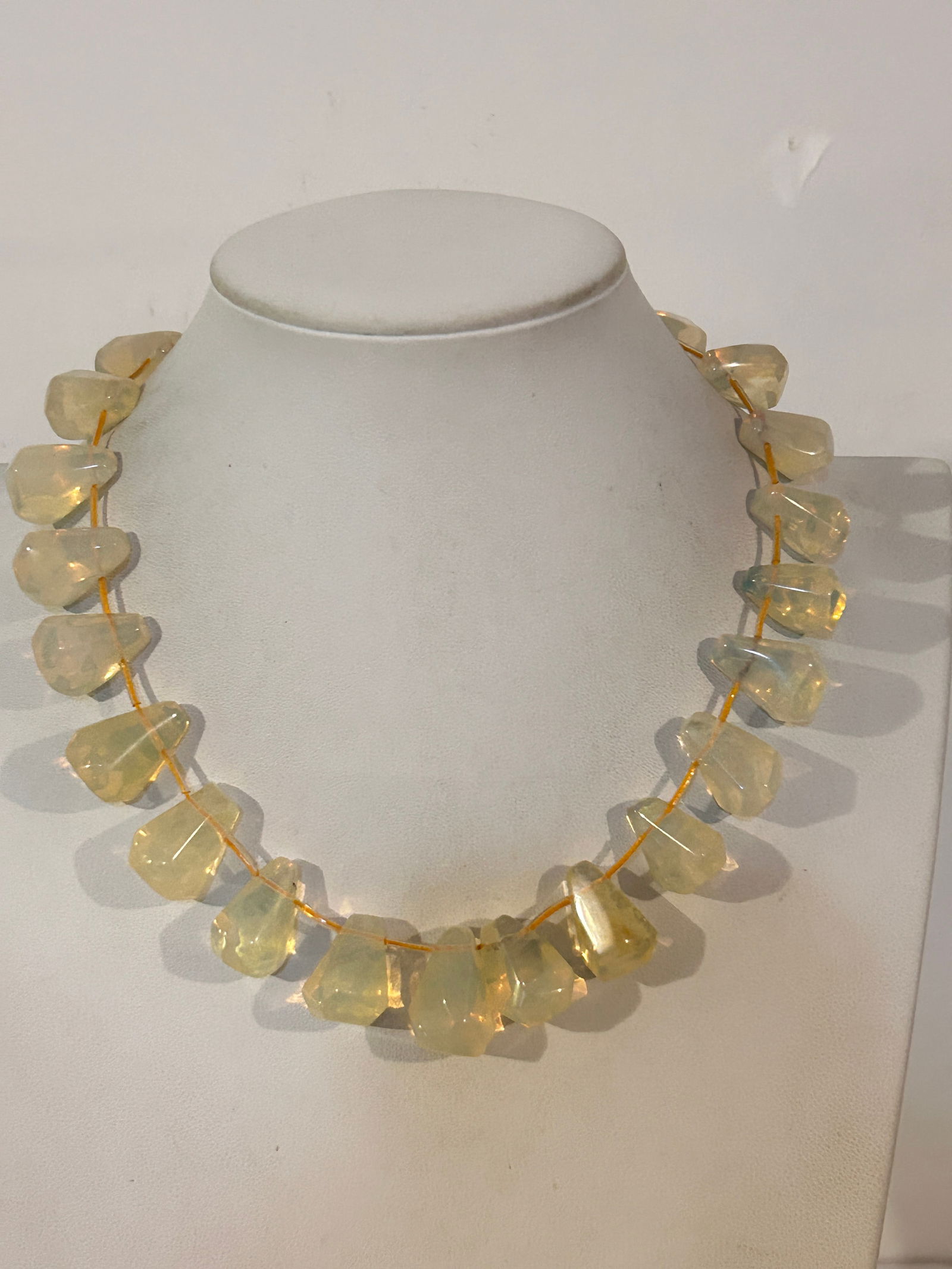 Vintage Moonstone bead Necklace 16" (1 of 5)