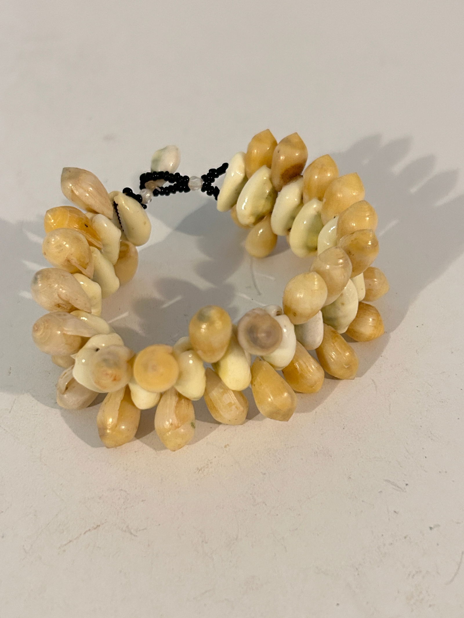 Vintage Shell Bracelet 7" (1 of 3)
