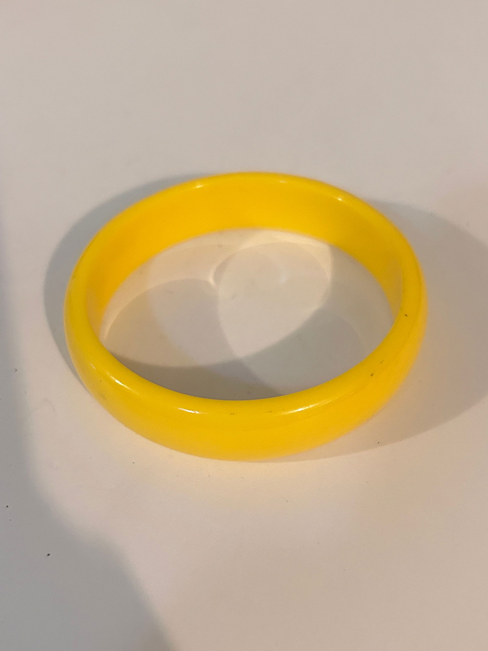Vintage Yellow Acrylic Bracelet 8" (1 of 4)