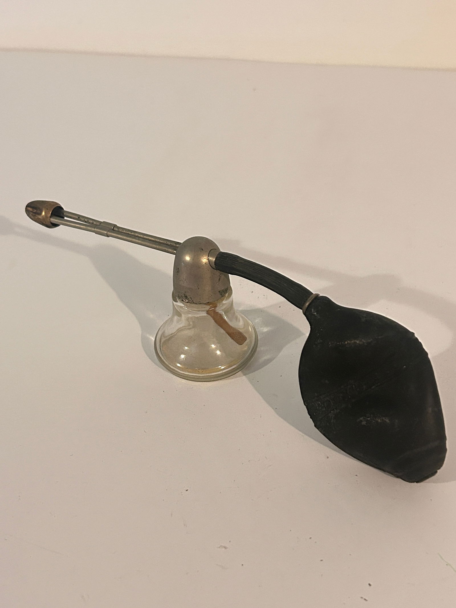 Vintage 1930s DeVilbiss Clear Glass Atomizer Perfume Bottle Unique (1 of 4)