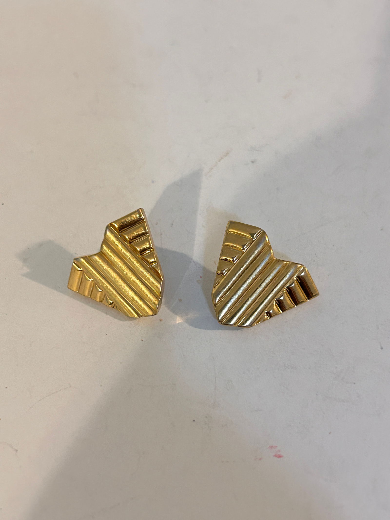 Vintage gold tone Earrings (1 of 4)