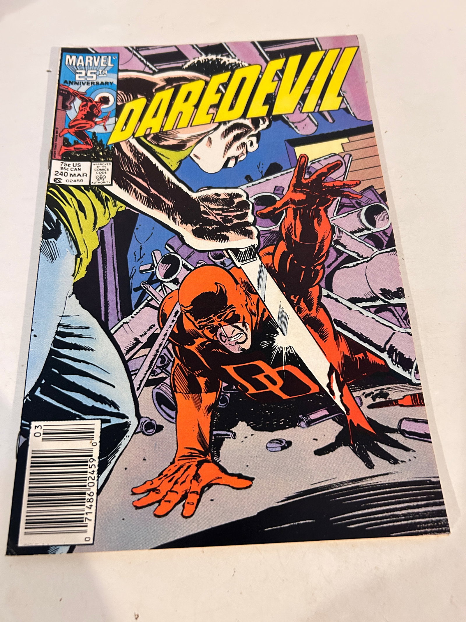 Vintage Comic Book Daredevill # 240 (1 of 2)