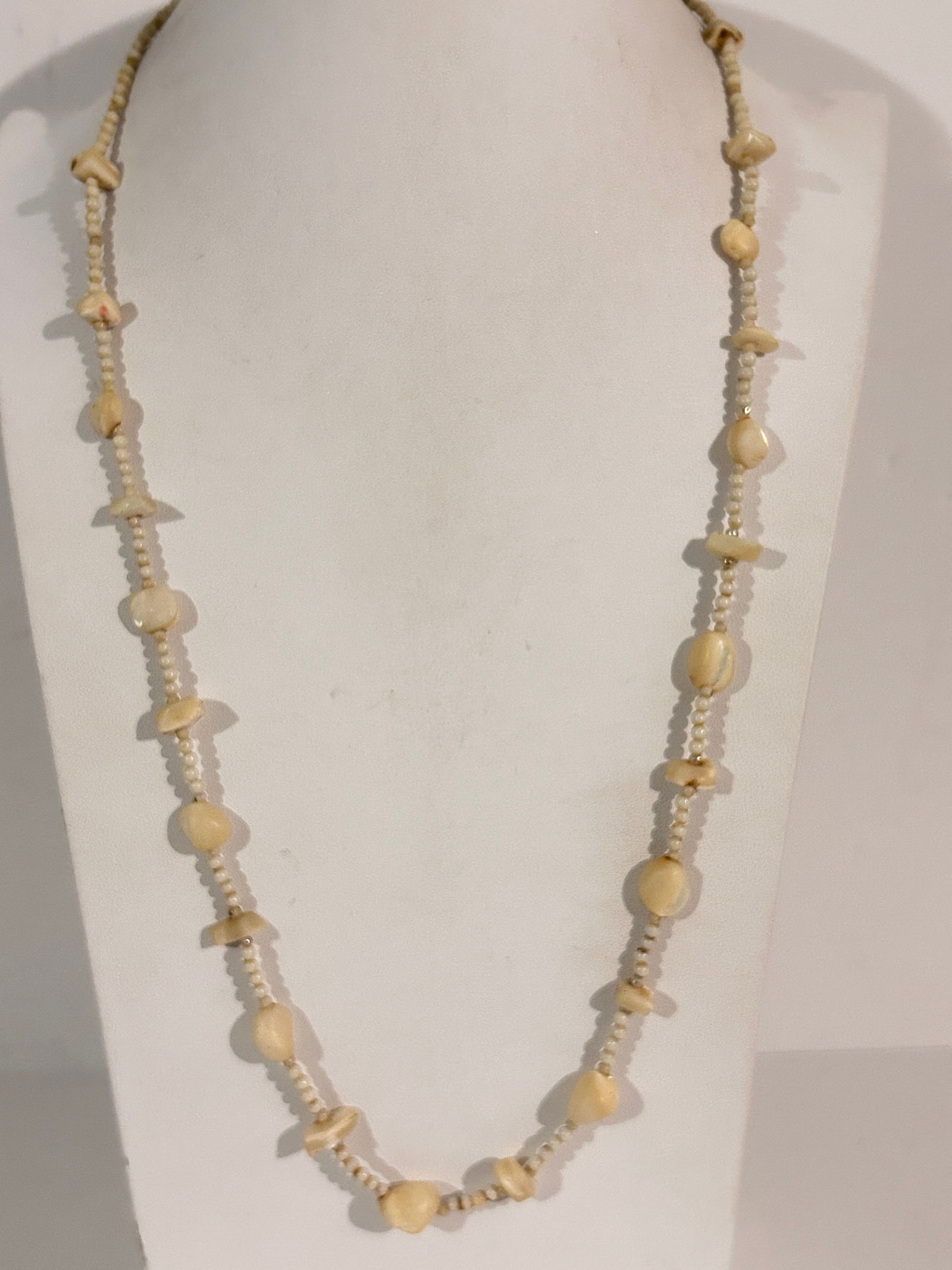 Vintage white bead Necklace Sz 29" (1 of 5)
