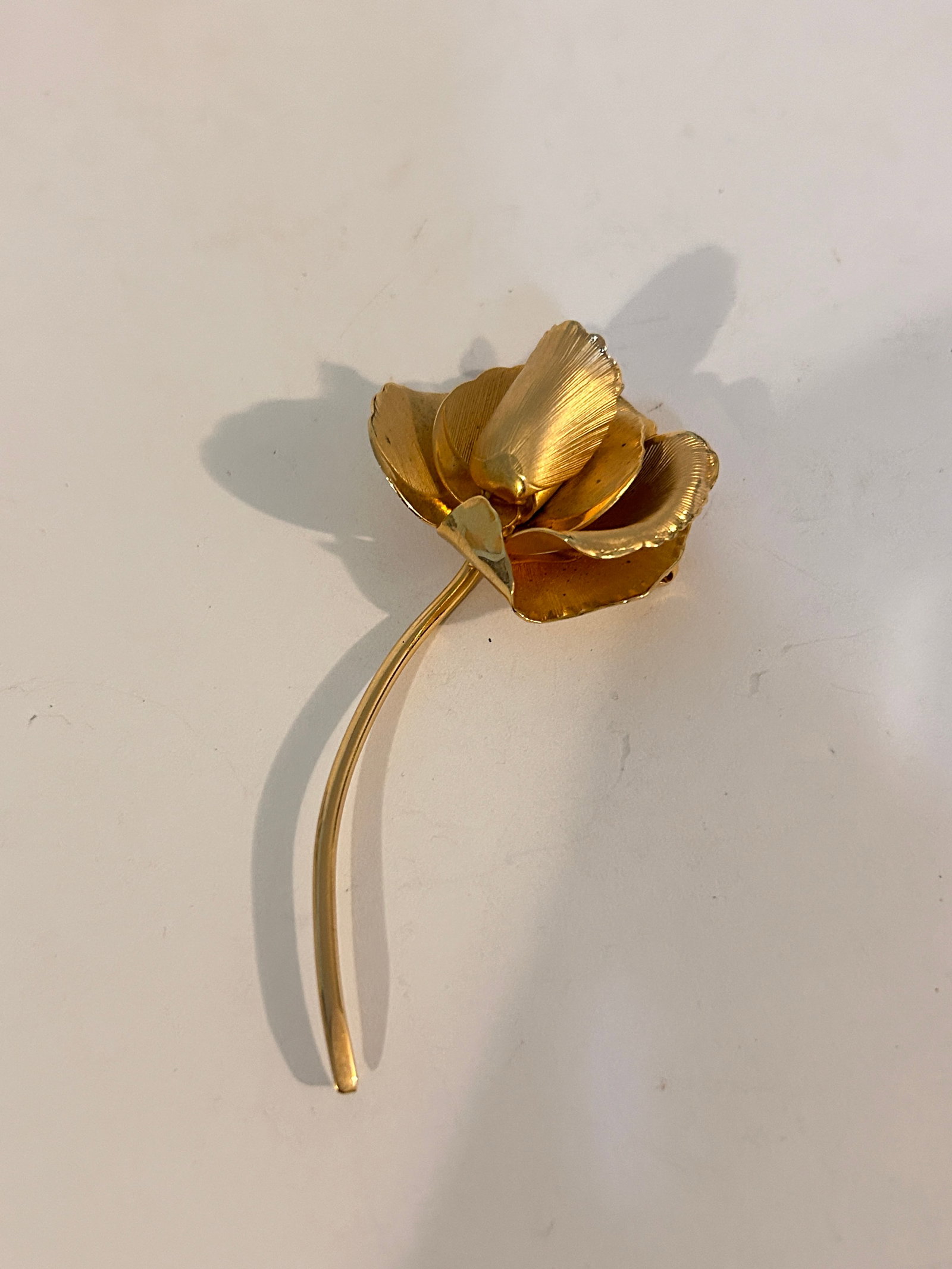 Vintage Giovanni Gold Tone Rose Flower Brooch (1 of 4)