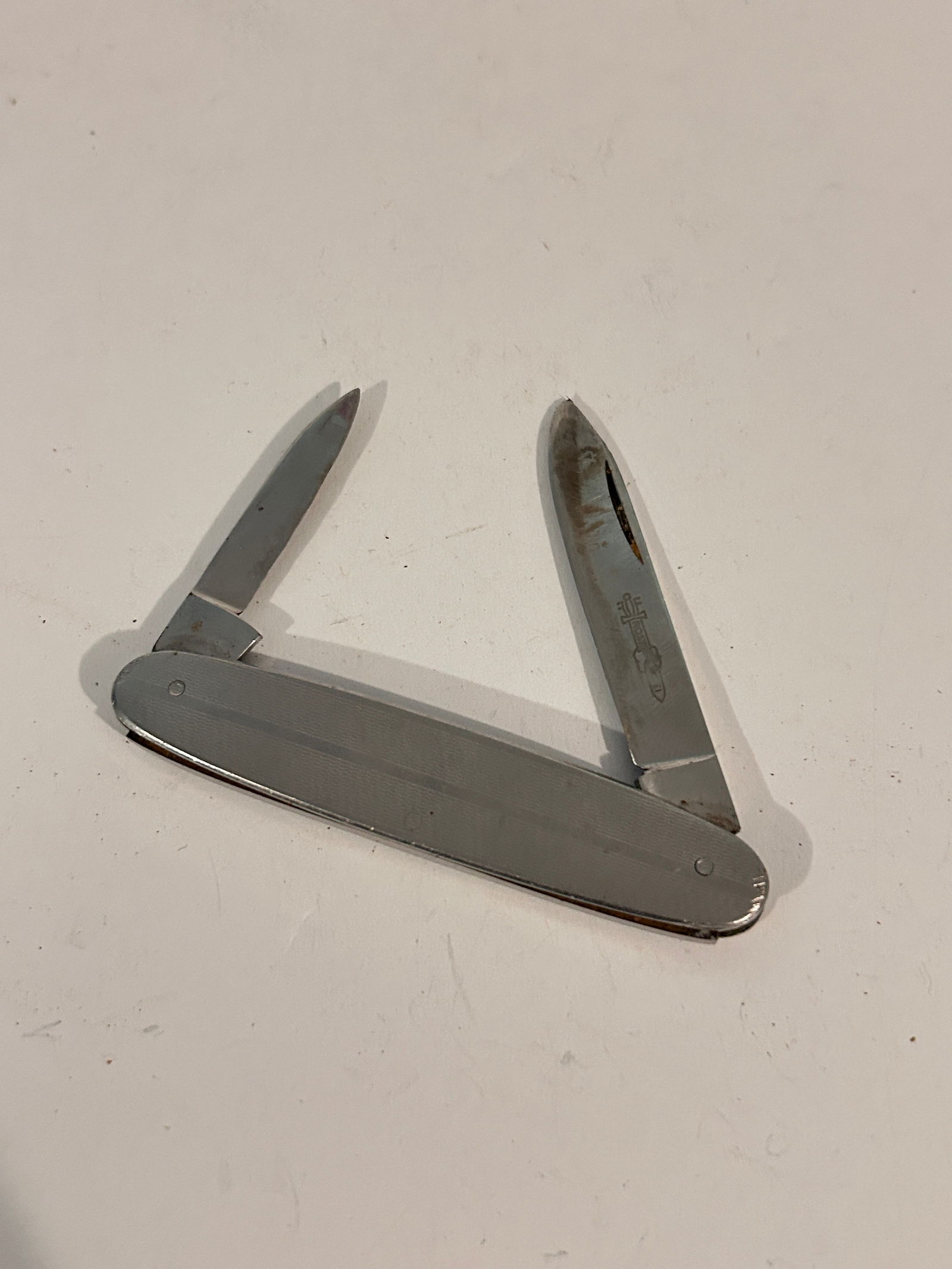 Vintage 2 blade Pocket Knife 3 1/4" (1 of 5)