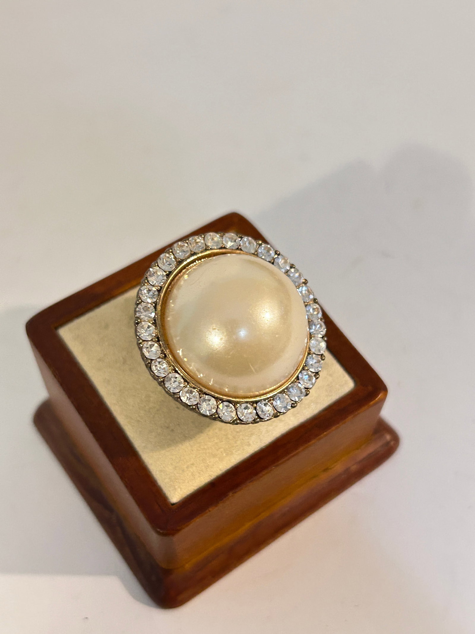 Vintage Rhinestone Faux Pearl Custom Ring 8 (1 of 5)