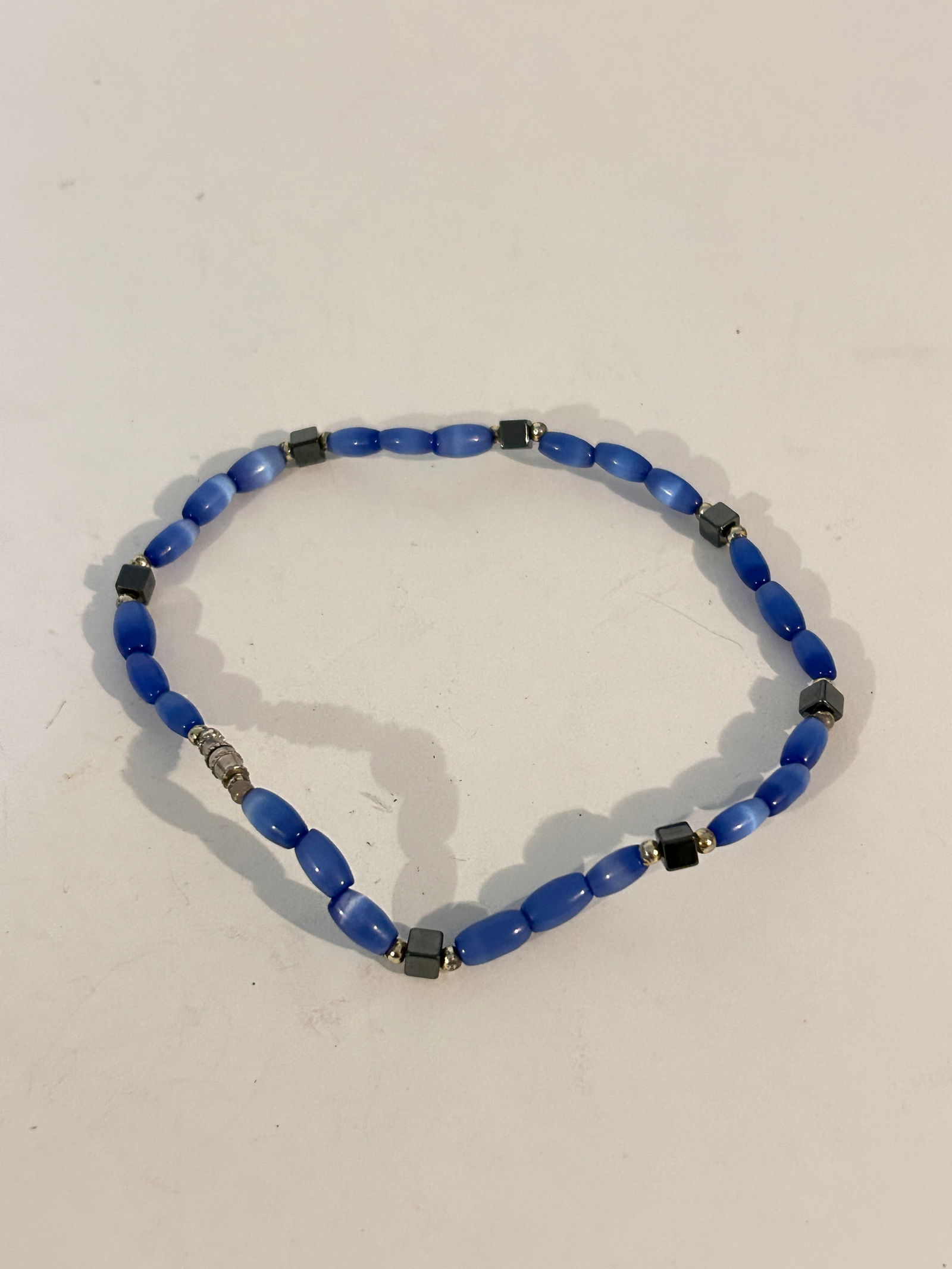 Vintage Blue bead Bracelet 8" (1 of 3)