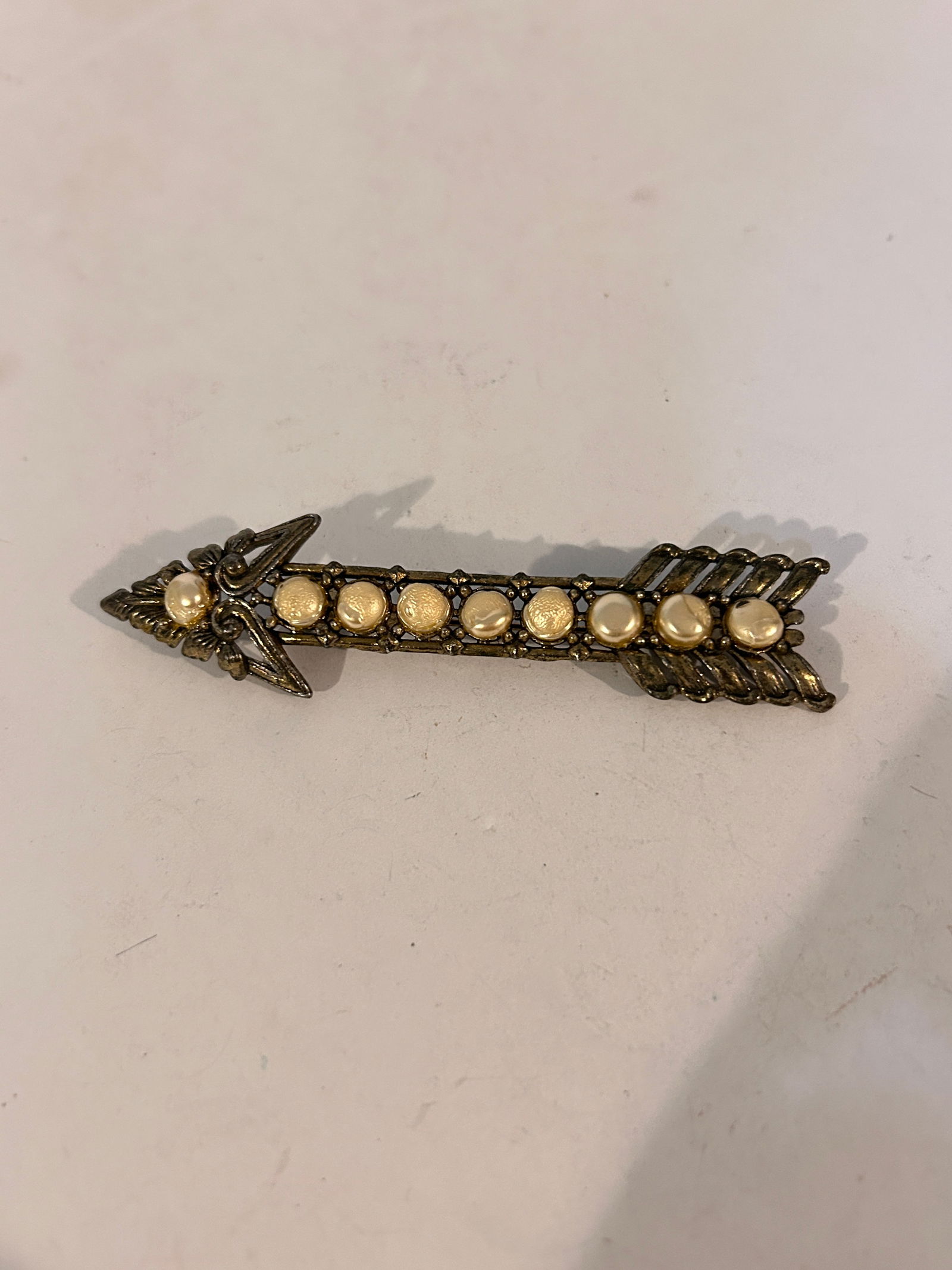 Vintage Arrow Brooch (1 of 4)