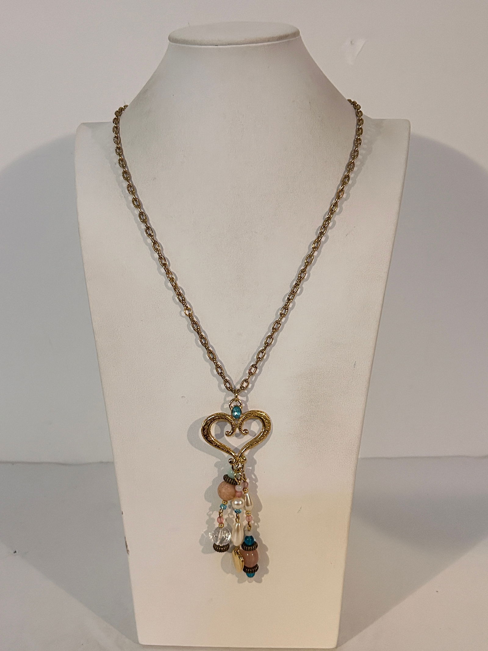 Vintage heart pendant Necklace 25" (1 of 6)