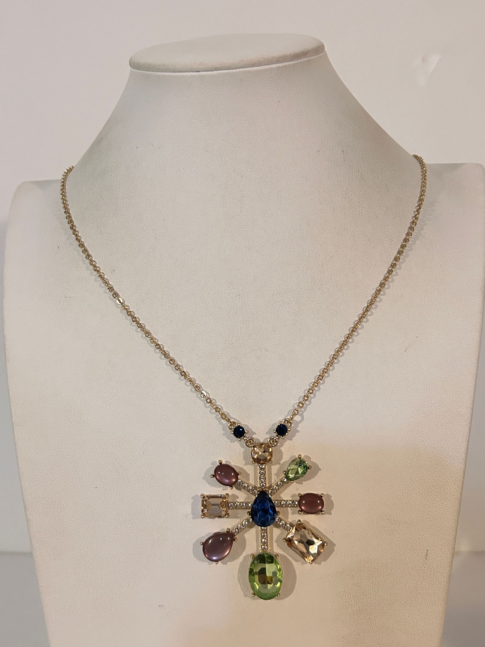 A New Day Long Statement Necklace with Colorful Gems Beautiful Gold Tone Chain 30" (1 of 5)