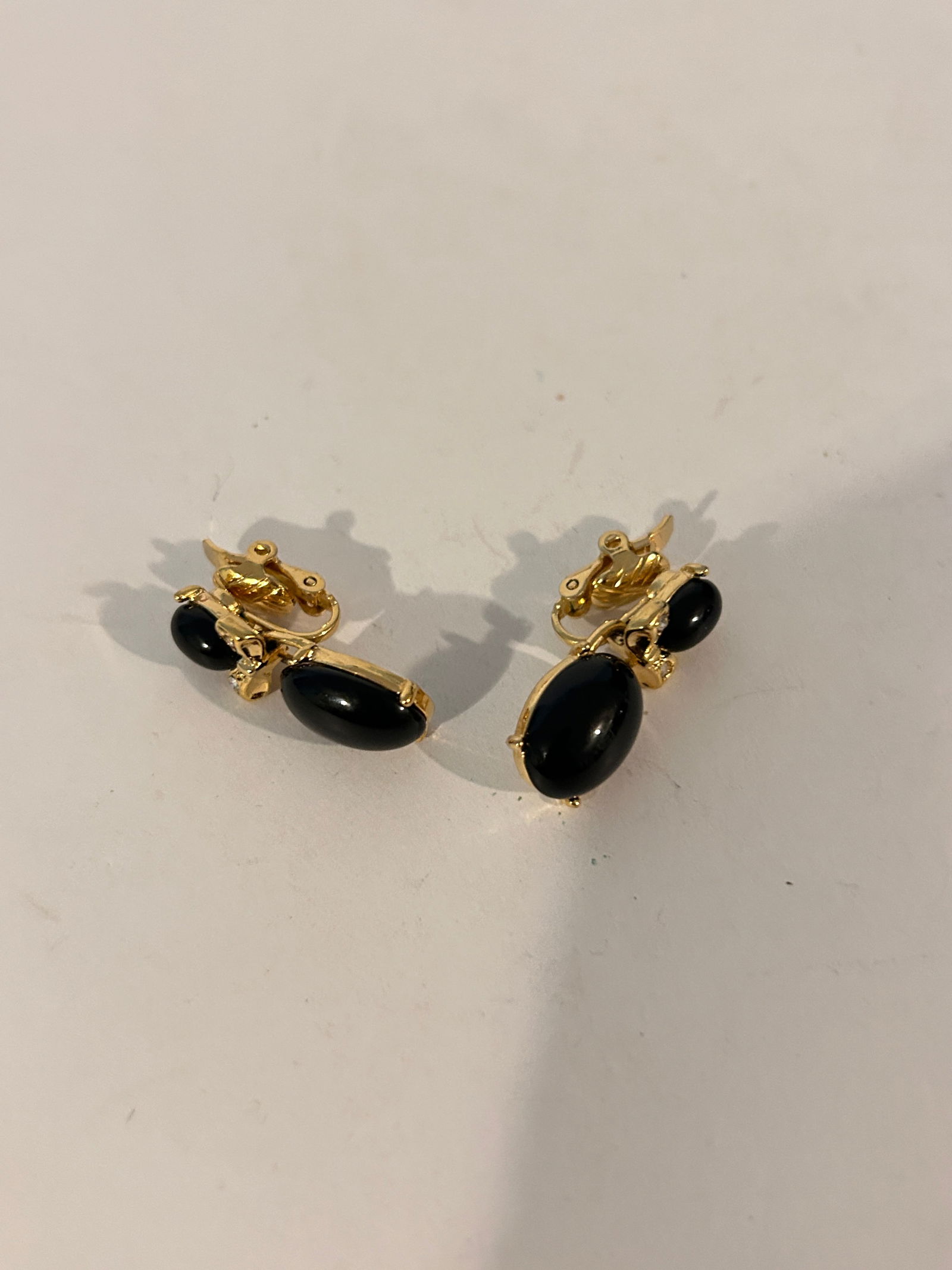 Vintage Trifari Earrings (1 of 4)