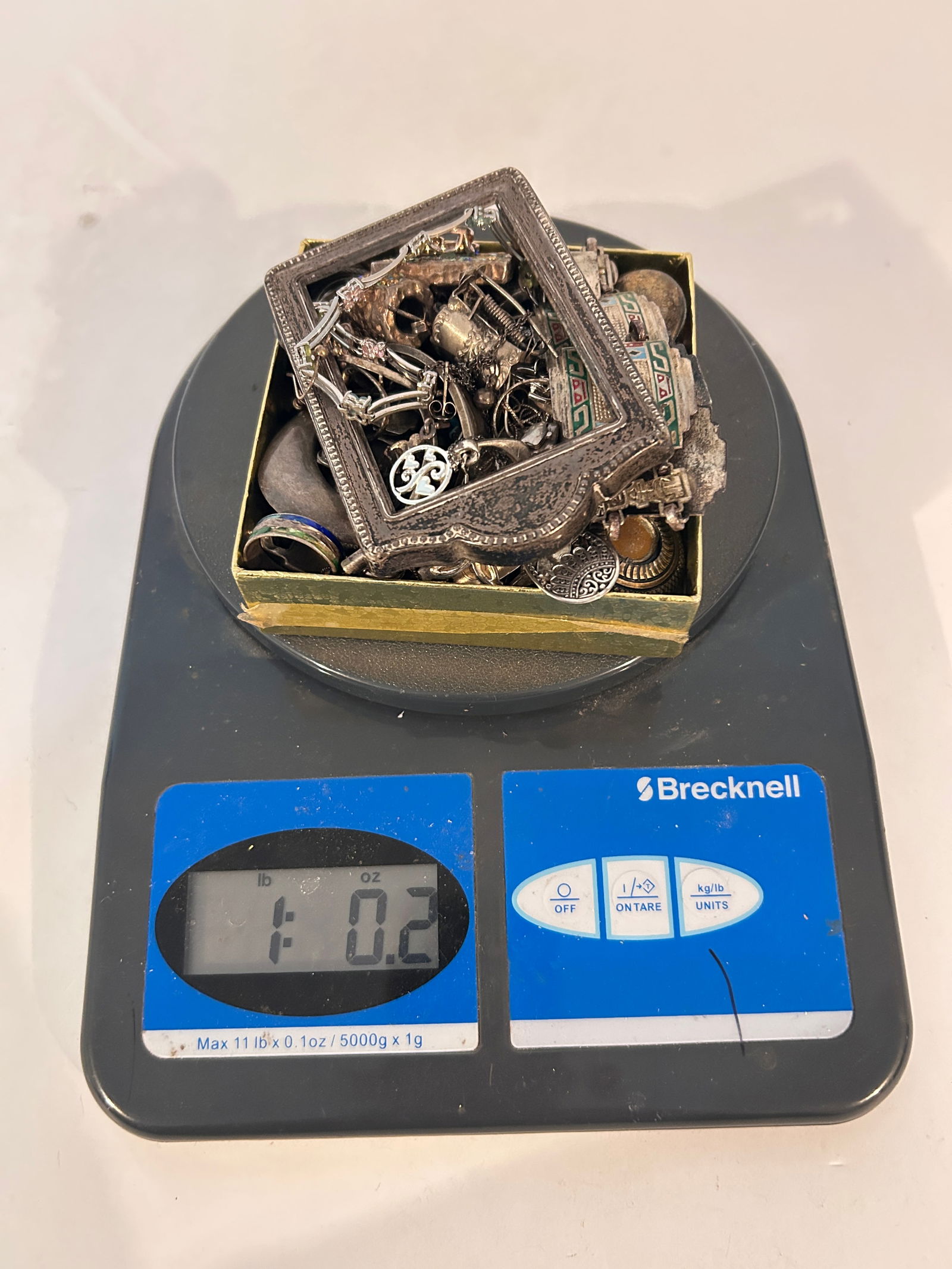 1lb of .925 Sterling Silver Scrap Reserve is $200: 1lb of .925 Sterling Silver Scrap Reserve is $200 Please view all photos as they are part of the description and condition of this Item, Feel free to contact me with questions or picture requests! Use