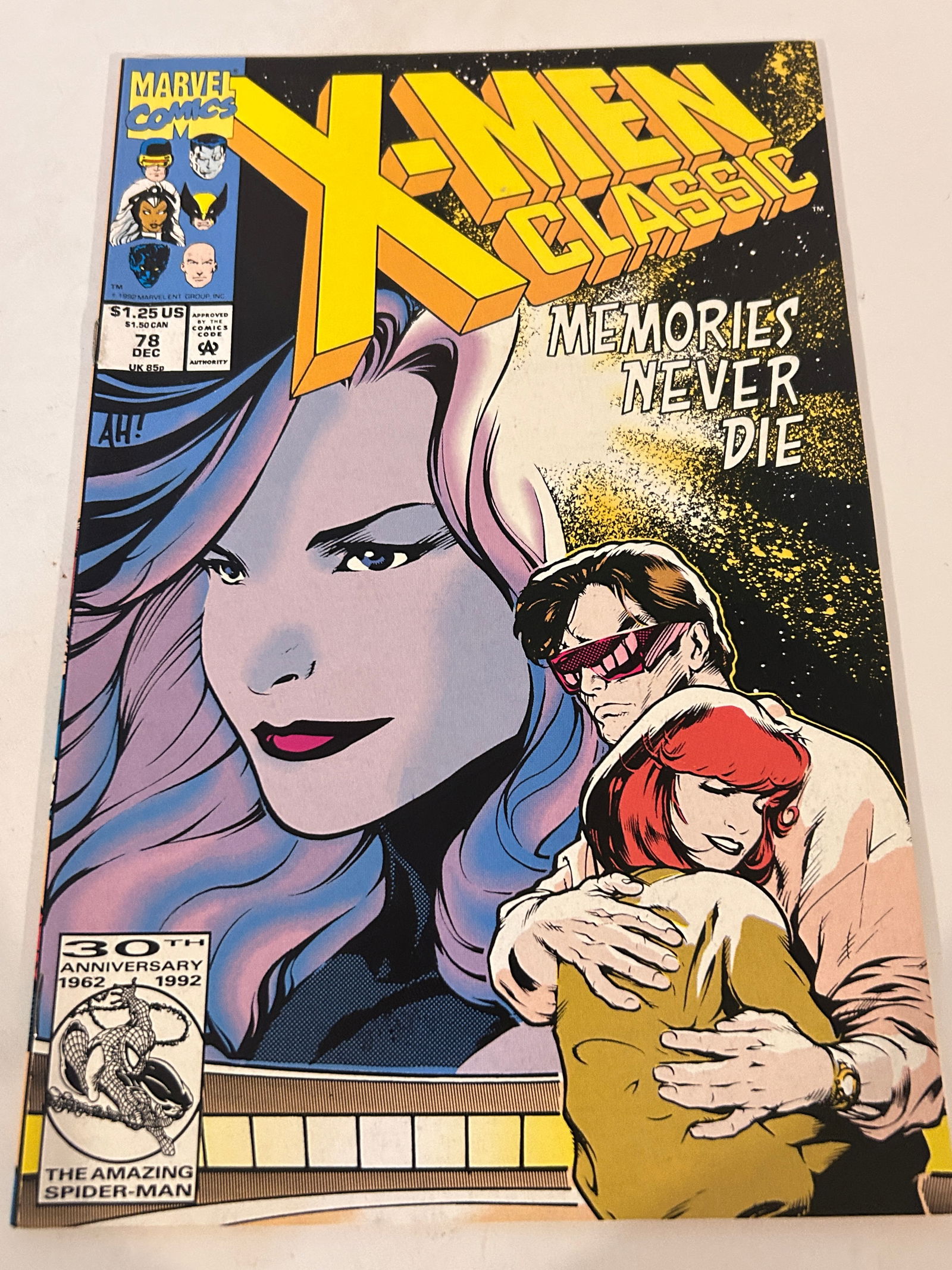 Vintage Comic Book X-Men Classic # 78: Vintage Comic Book X-Men Classic # 78 Please view all photos as they are part of the description and condition of this Item, Feel free to contact me with questions or picture requests! Used Item AS IS