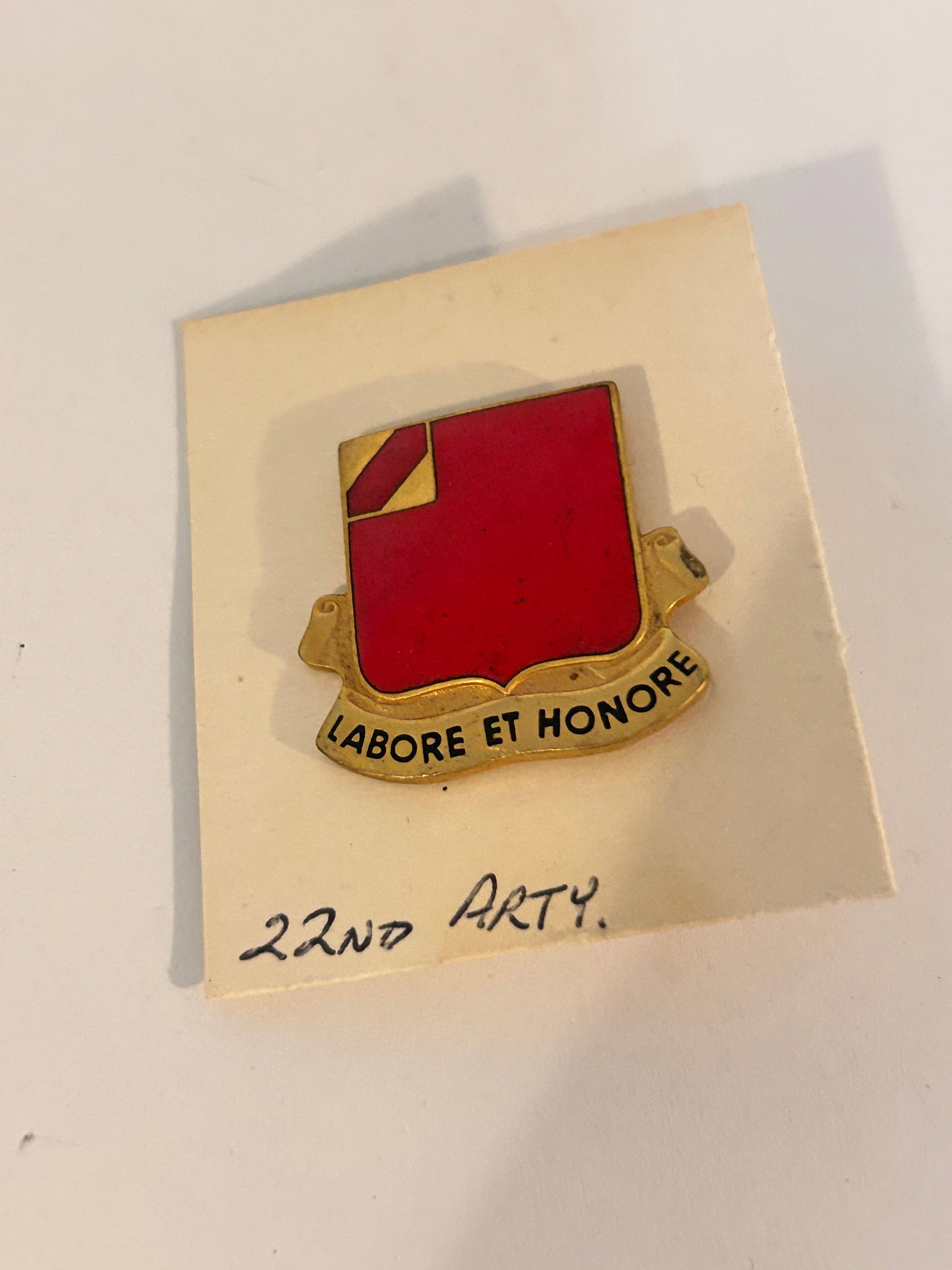 Vintage Military Pin: Vintage Military Pin Please view all photos as they are part of the description and condition of this Item, Feel free to contact me with questions or picture requests! Used Item AS IS