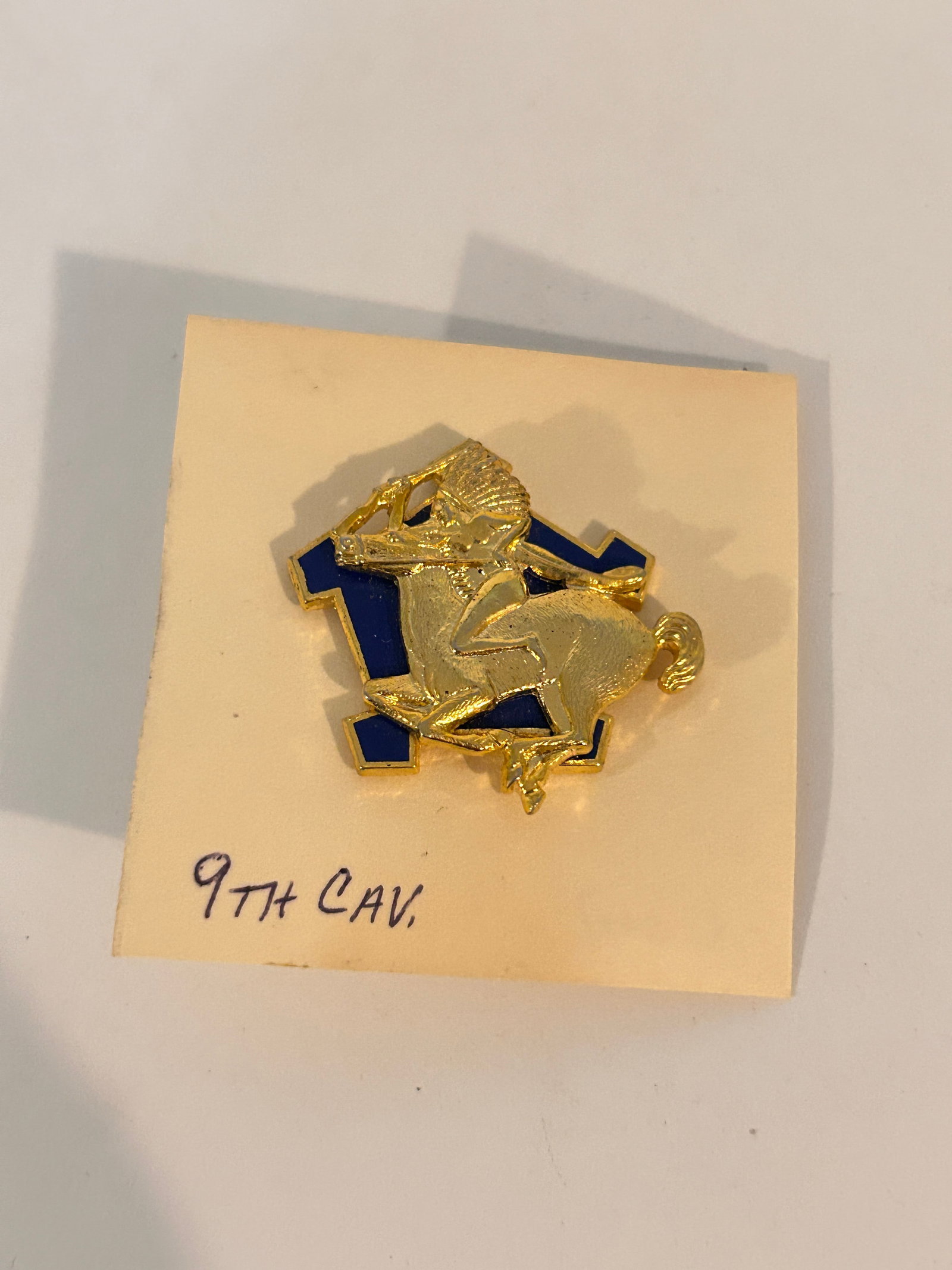 Vintage Military Pin: Vintage Military Pin Please view all photos as they are part of the description and condition of this Item, Feel free to contact me with questions or picture requests! Used Item AS IS