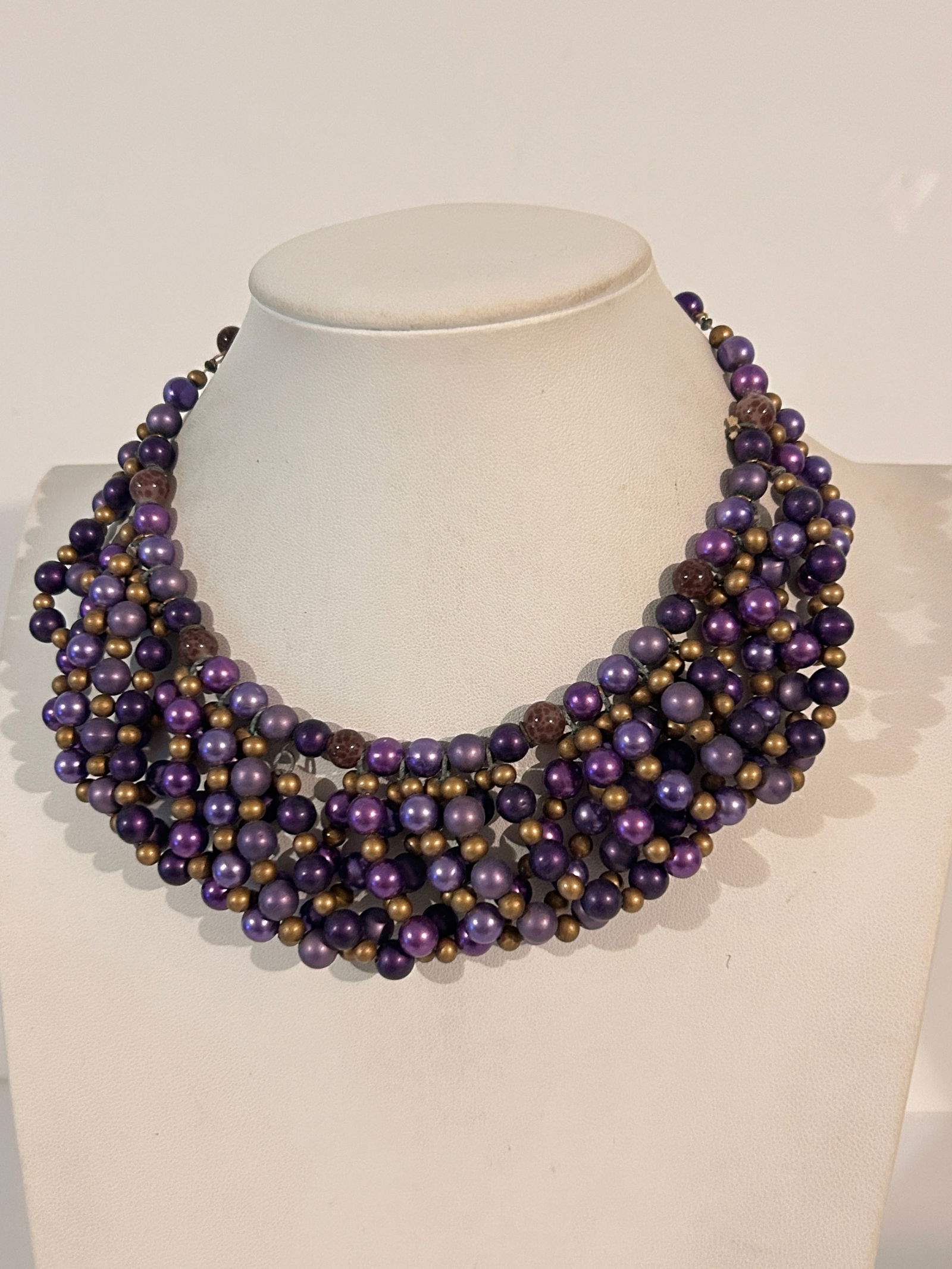 Vintage Purple bead Statement Japan Necklace 16": Vintage Purple bead Statement Japan Necklace 16" Please view all photos as they are part of the description and condition of this Item, Feel free to contact me with questions or picture requests! Used