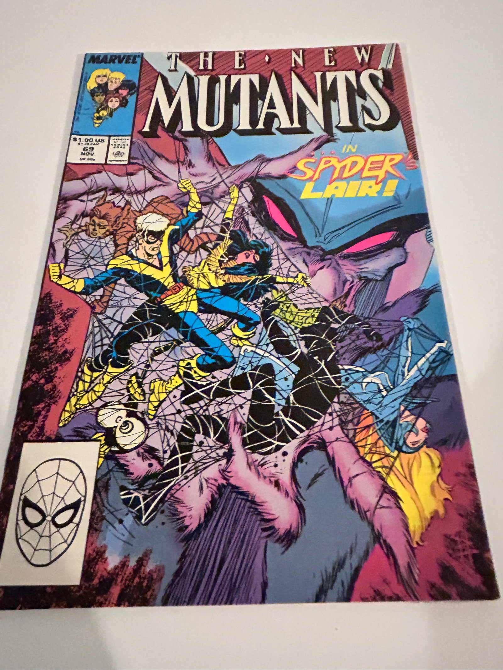 Vintage Comic Book The New Mutants # 69: Vintage Comic Book The New Mutants # 69 Please view all photos as they are part of the description and condition of this Item, Feel free to contact me with questions or picture requests! Used Item AS