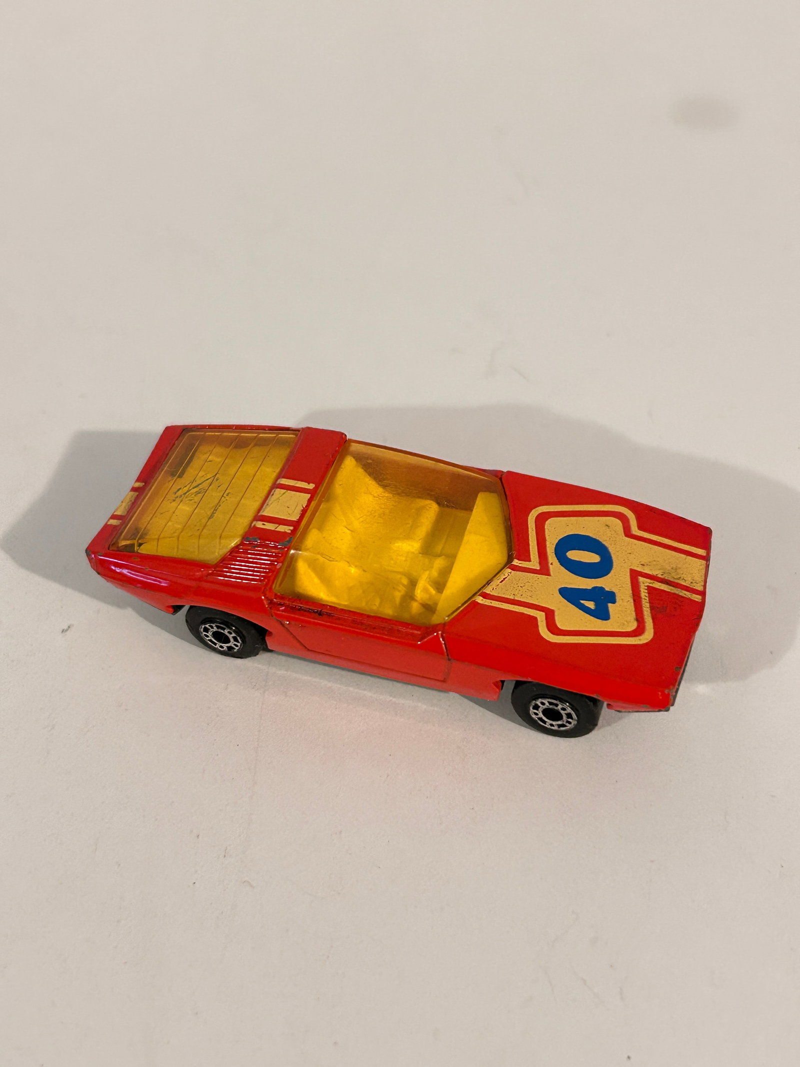 Vintage 1971 Matchbox Superfast No. 40 Vauxhall Guildsman die-cast toy car.: Vintage 1971 Matchbox Superfast No. 40 Vauxhall Guildsman die-cast toy car. Please view all photos as they are part of the description and condition of this Item, Feel free to contact me with question