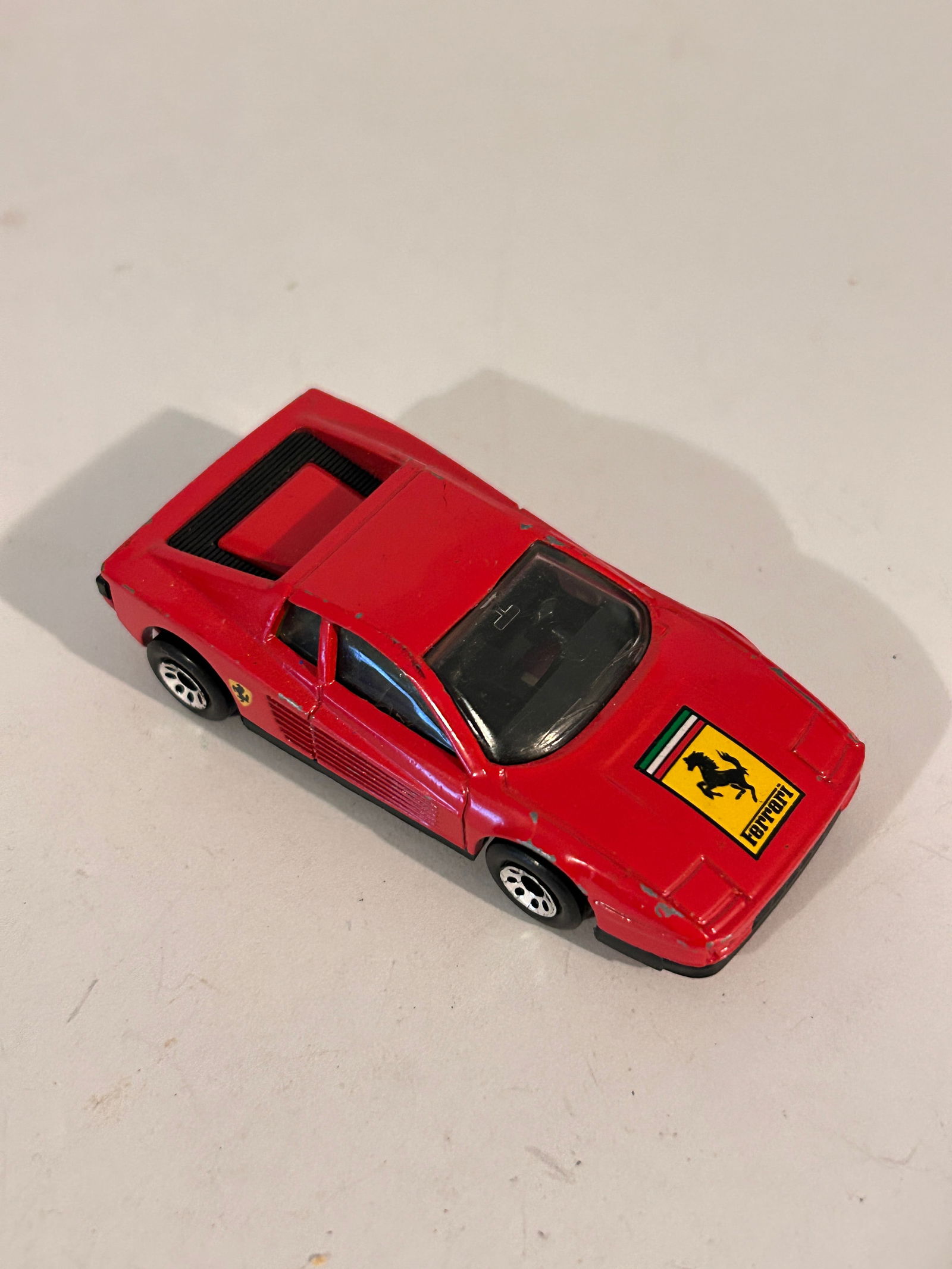 1986 Red Ferrari Testarossa Die Cast Metal 1:59 Scale Toy Matchbox Car -Macau (1 of 5)
