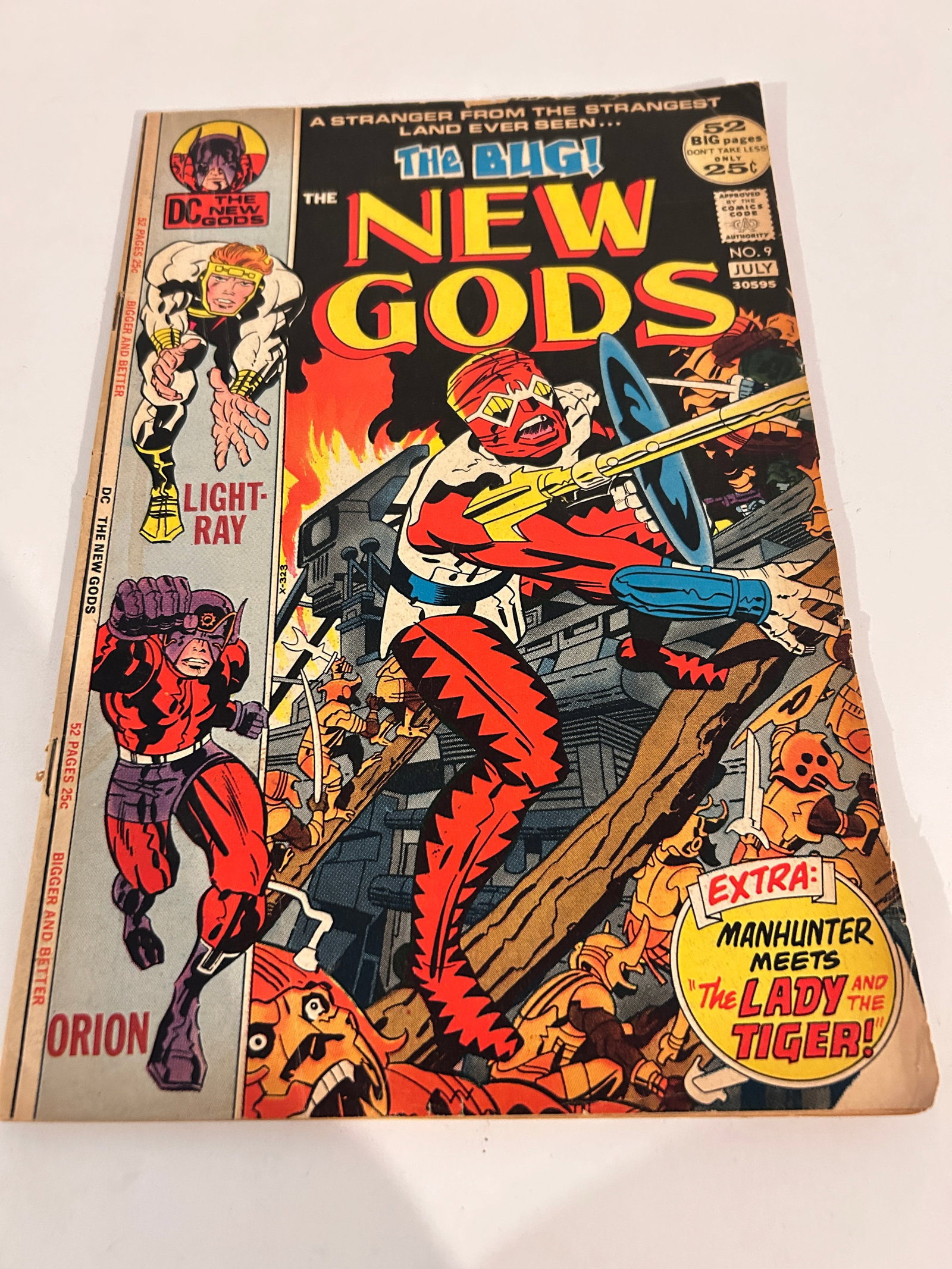 Vintage Comic Book the New Gods 9 (1 of 4)