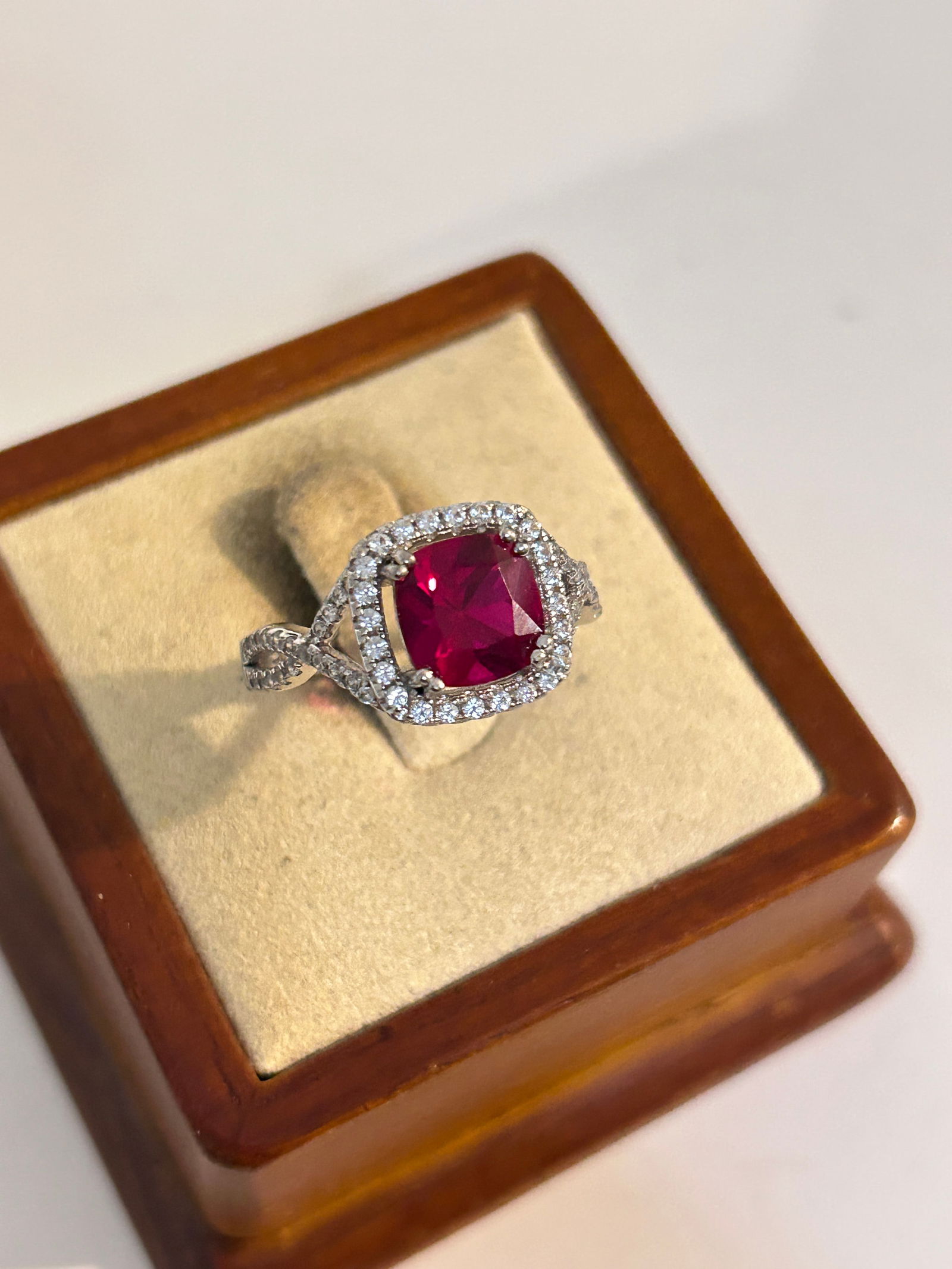 Vintage Sterling Silver Tested Ruby Ring sz 8: Vintage Sterling Silver Tested Ruby Ring sz 8 Please view all photos as they are part of the description and condition of this Item, Feel free to contact me with questions or picture requests! Used It