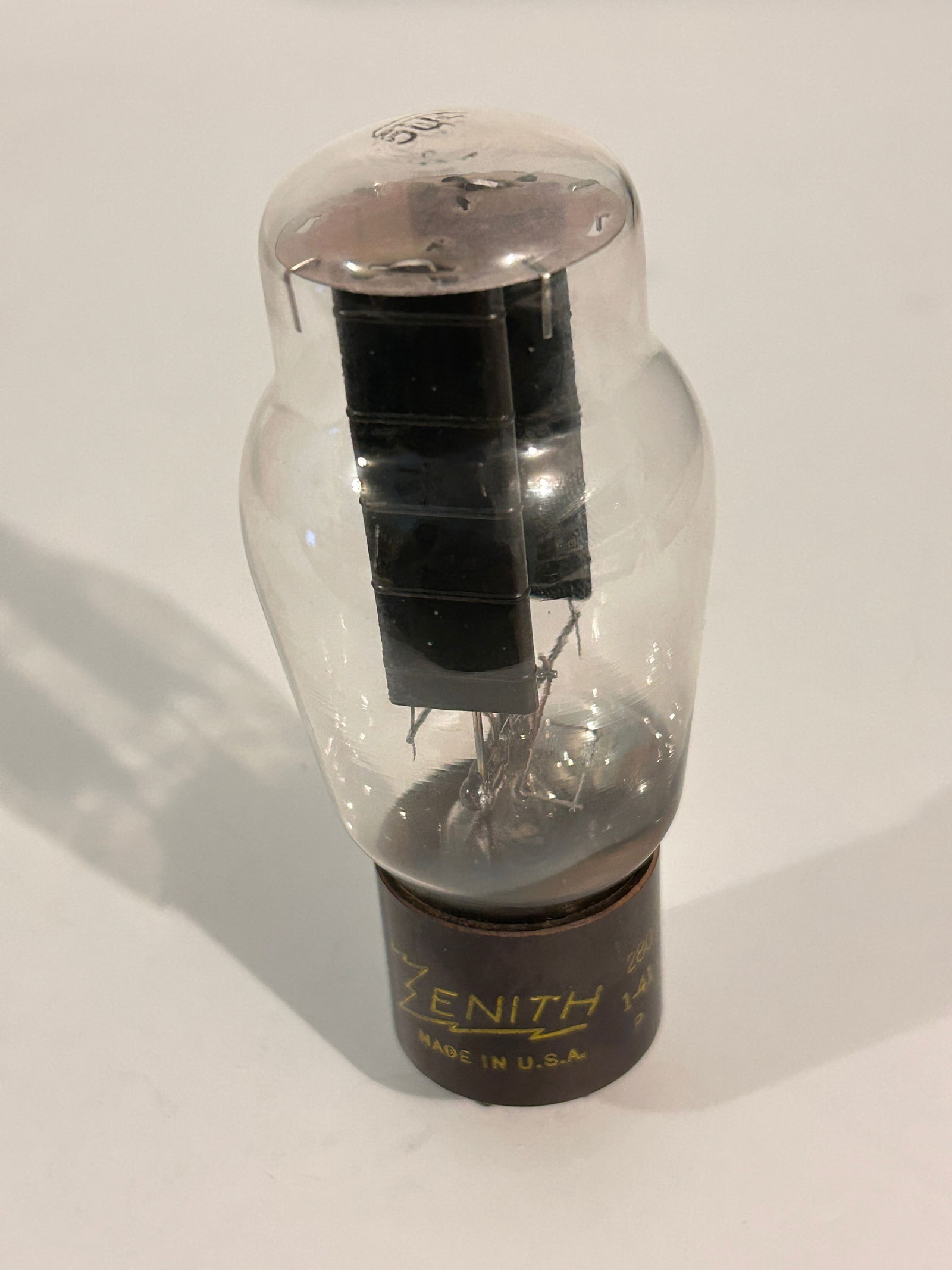 Vintage 5u4g Vacuum Tube Zenith tested good: Vintage 5u4g Vacuum Tube Zenith tested good Please view all photos as they are part of the description and condition of this Item, Feel free to contact me with questions or picture requests! Used Item
