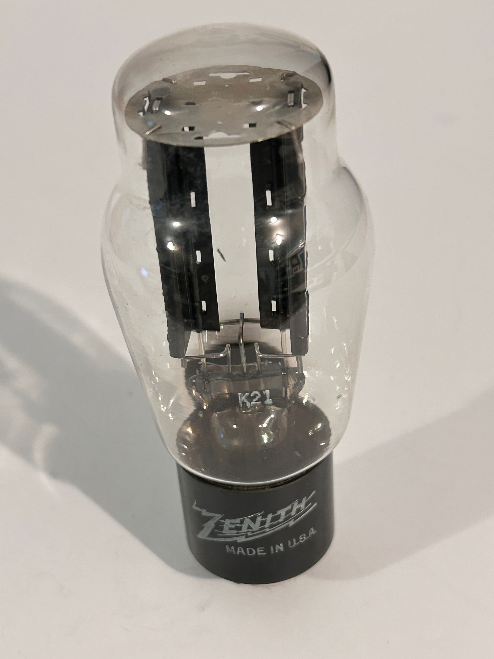 Vintage 5u4g Vacuum Tube Zenith tested good: Vintage 5u4g Vacuum Tube Zenith tested good Please view all photos as they are part of the description and condition of this Item, Feel free to contact me with questions or picture requests! Used Item