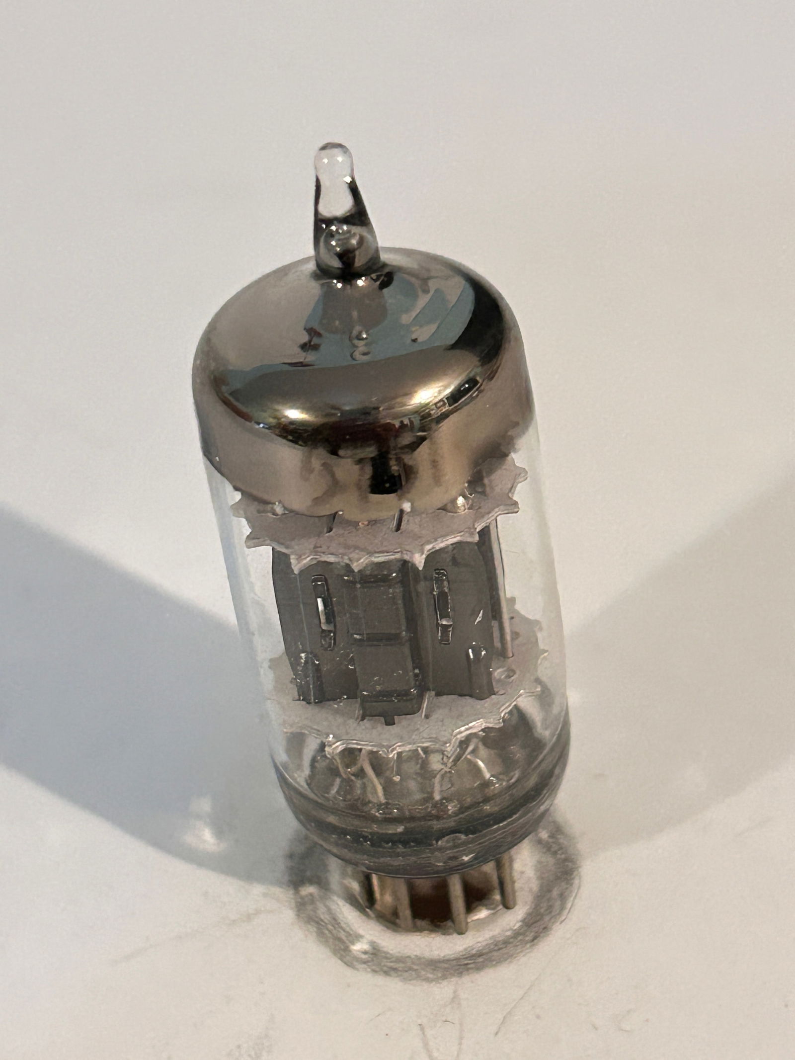 12AY7 Vacuum Tube Vintage Tested: 12AY7 Vacuum Tube Vintage Tested Please view all photos as they are part of the description and condition of this Item, Feel free to contact me with questions or picture requests! Used Item AS IS