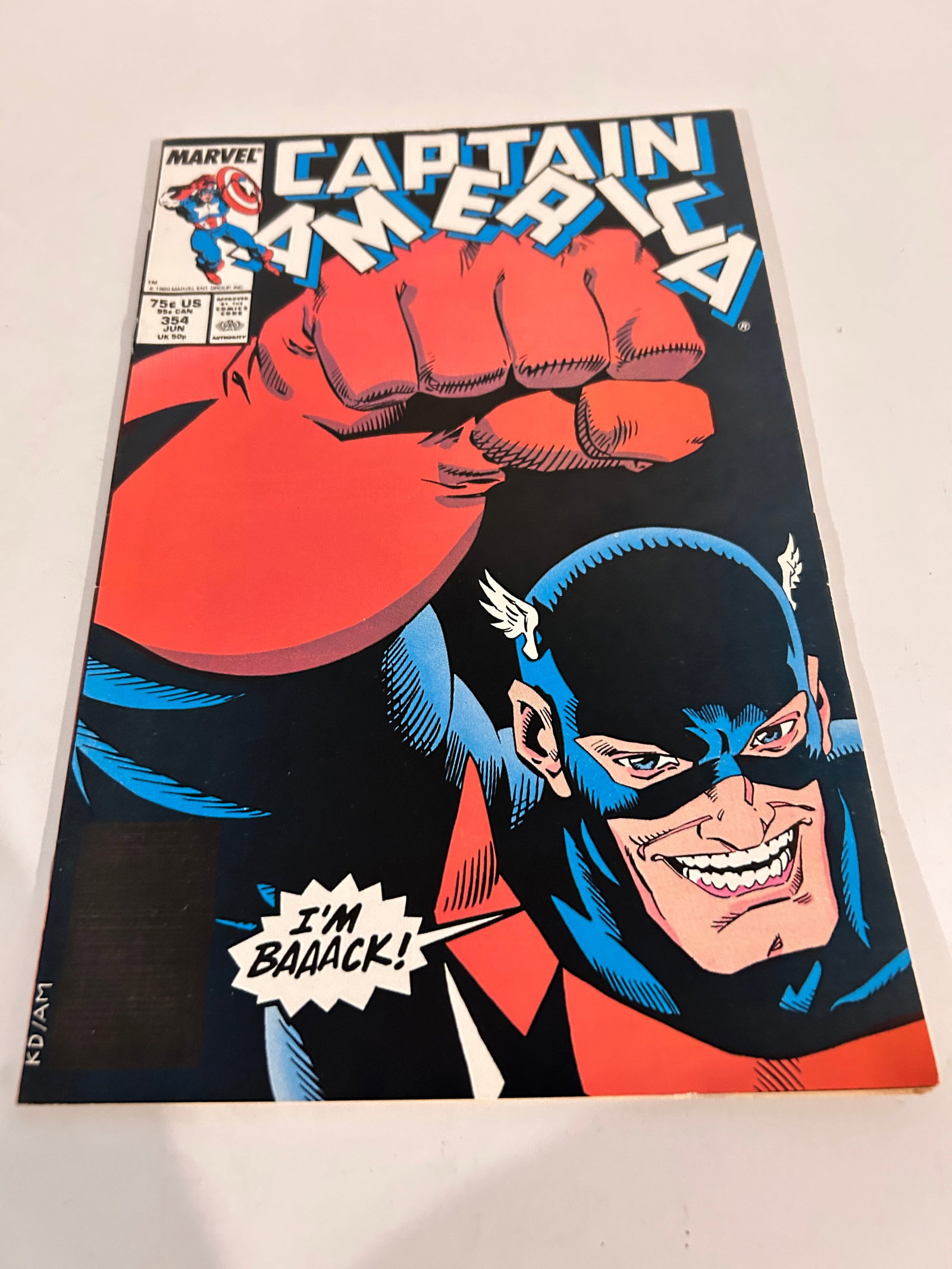 Vintage Comic Book Captain America # 354: Vintage Comic Book Captain America # 354 Please view all photos as they are part of the description and condition of this Item, Feel free to contact me with questions or picture requests! Used Item AS