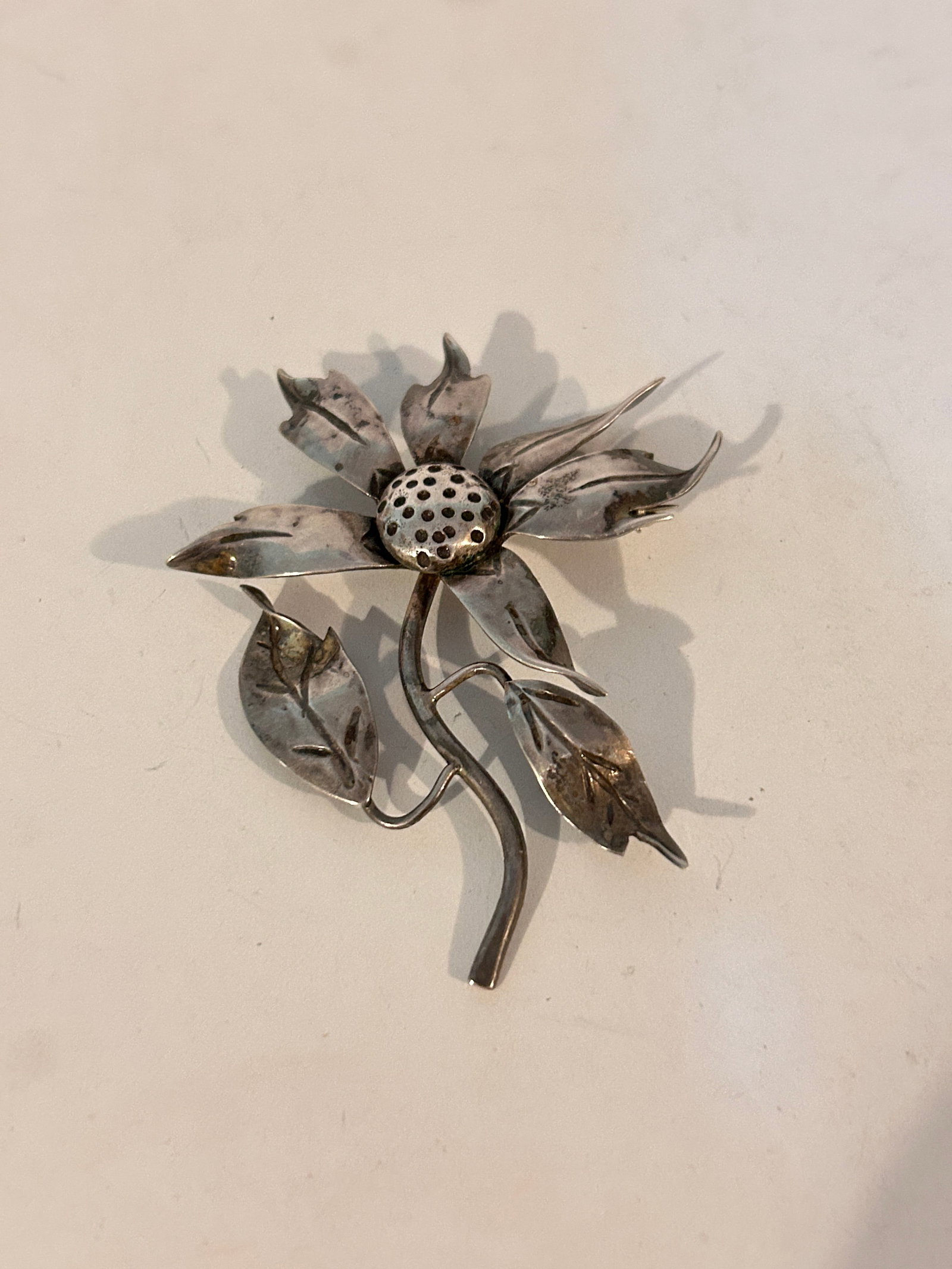 Vintage Sterling Silver Flower Brooch Pin 21 Grams (1 of 5)