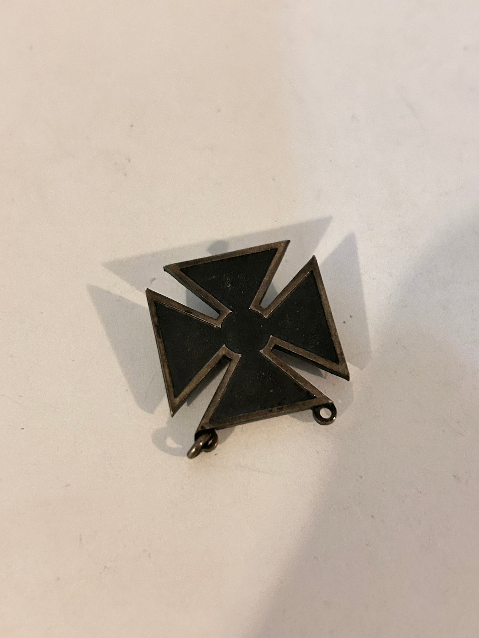 WWII US Army Marksman Badge Pinback Sterling Silver 9 Grams: WWII US Army Marksman Badge Pinback Sterling Silver 9 Grams Please view all photos as they are part of the description and condition of this Item, Feel free to contact me with questions or picture req