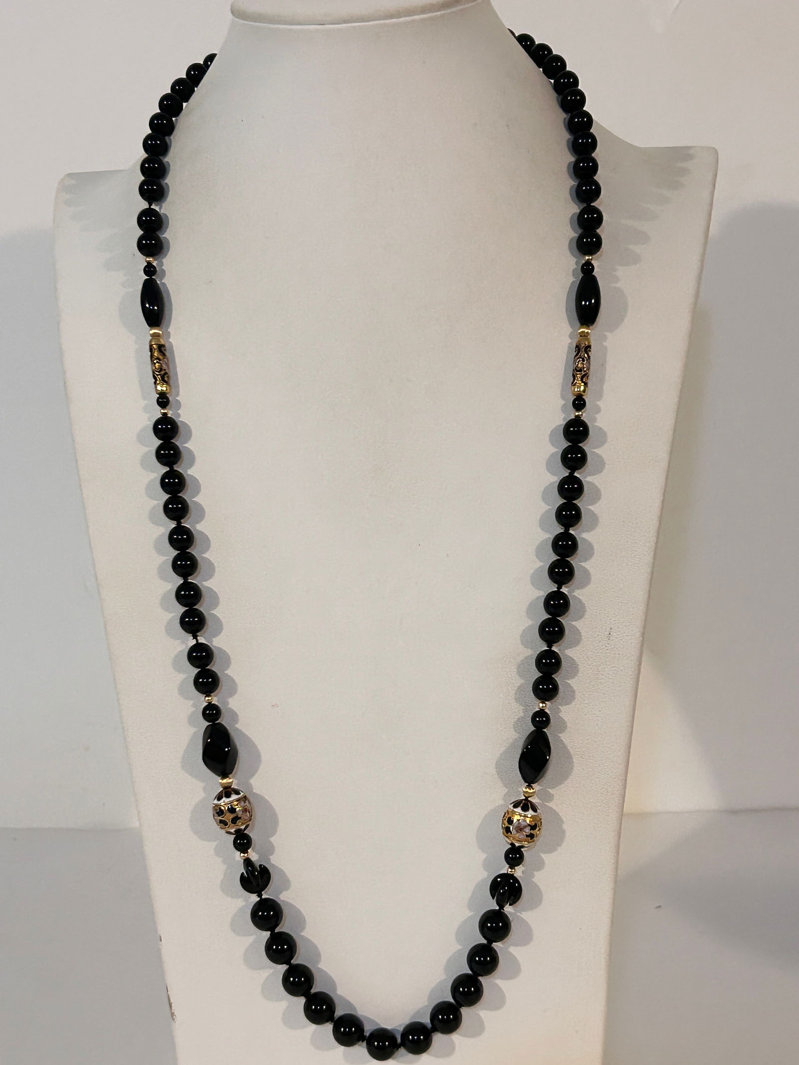 Vintage Chinese Cloissone Oval Beaded Gold Plated Onyx Floral knotted Necklace 32" (1 of 3)