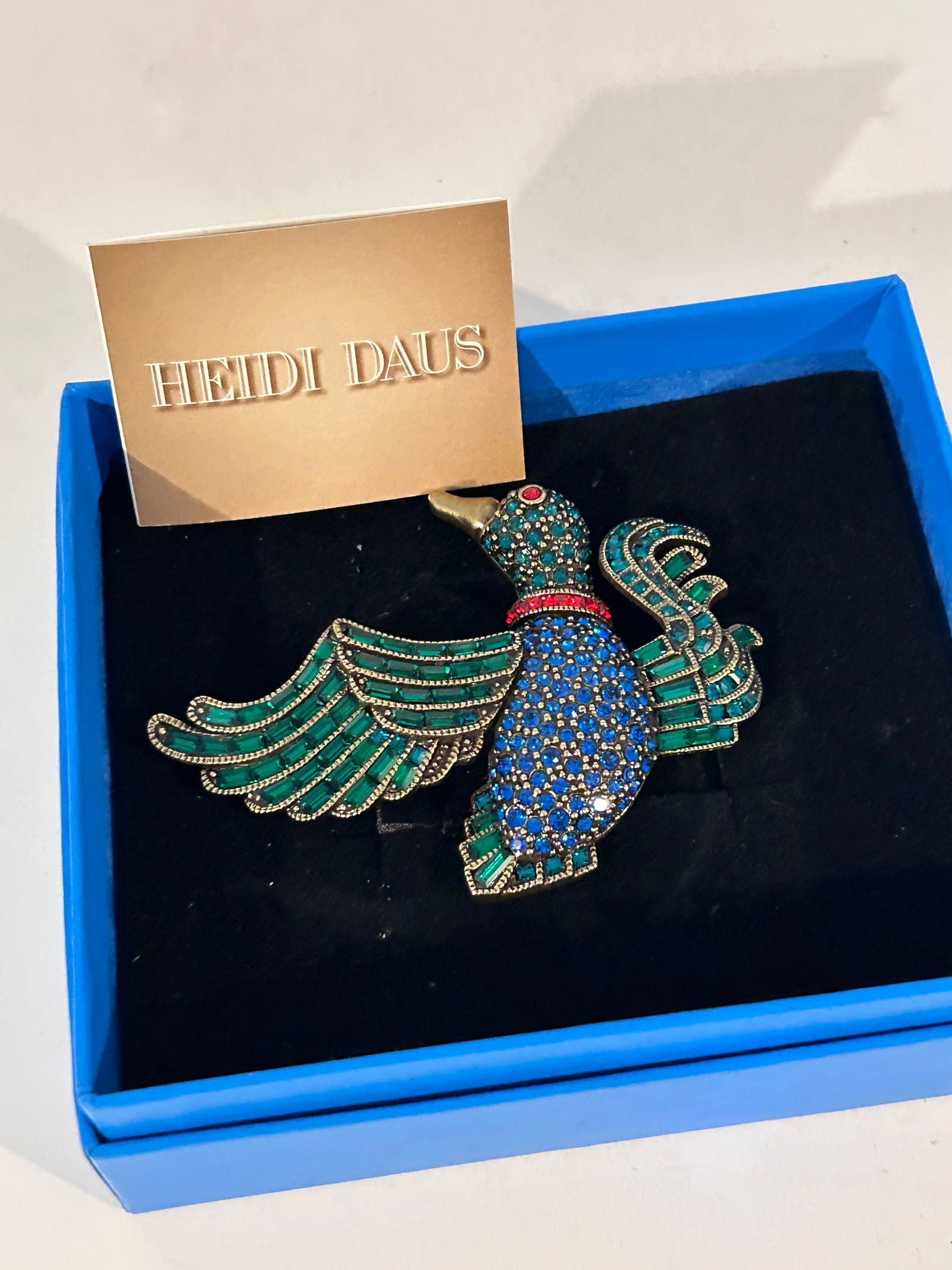 Heidi Daus Large Green Blue Rhinestone Duck Bird Large Pin Brooch: Heidi Daus Large Green Blue Rhinestone Duck Bird Large Pin Brooch Please view all photos as they are part of the description and condition of this Item, Feel free to contact me with questions or pictu