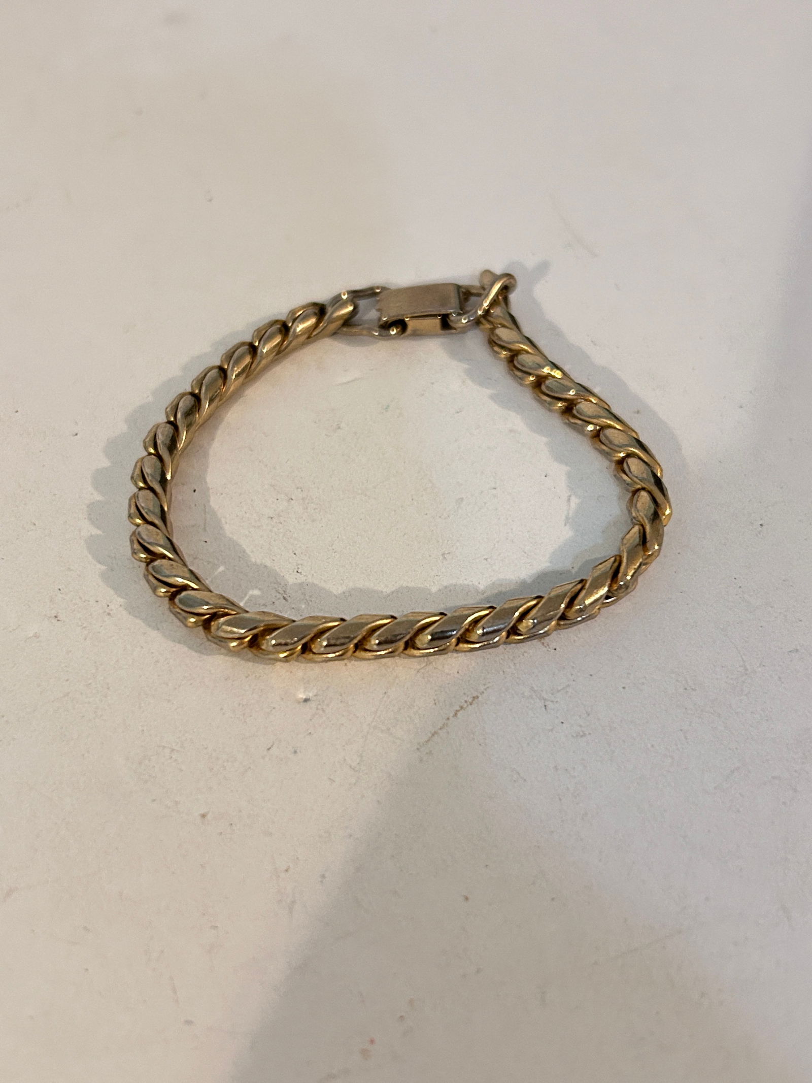 Vintage Signed Sperry's Perky Modes Link Bracelet 50s 60s: Vintage Signed Sperry's Perky Modes Link Bracelet 50s 60s Please view all photos as they are part of the description and condition of this Item, Feel free to contact me with questions or picture reque