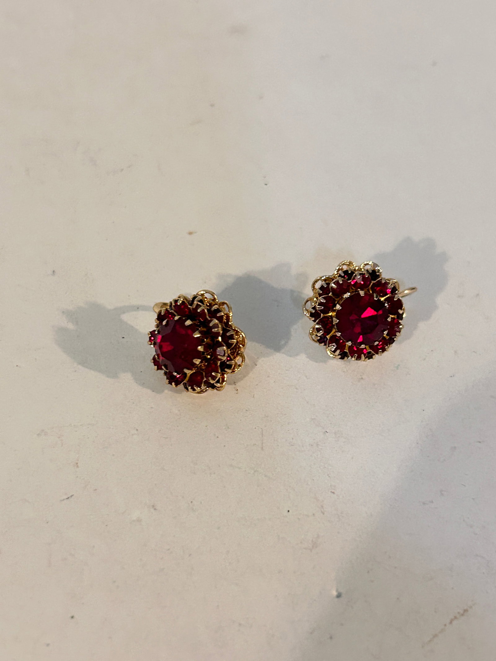 Vintage Sara Cov red rhinestone earrings (1 of 4)