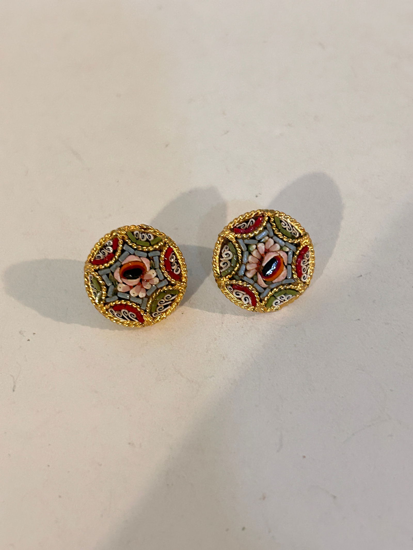 vintage Italian micro mosaic stud earrings featuring intricate floral designs: vintage Italian micro mosaic stud earrings featuring intricate floral designs Please view all photos as they are part of the description and condition of this Item, Feel free to contact me with questi